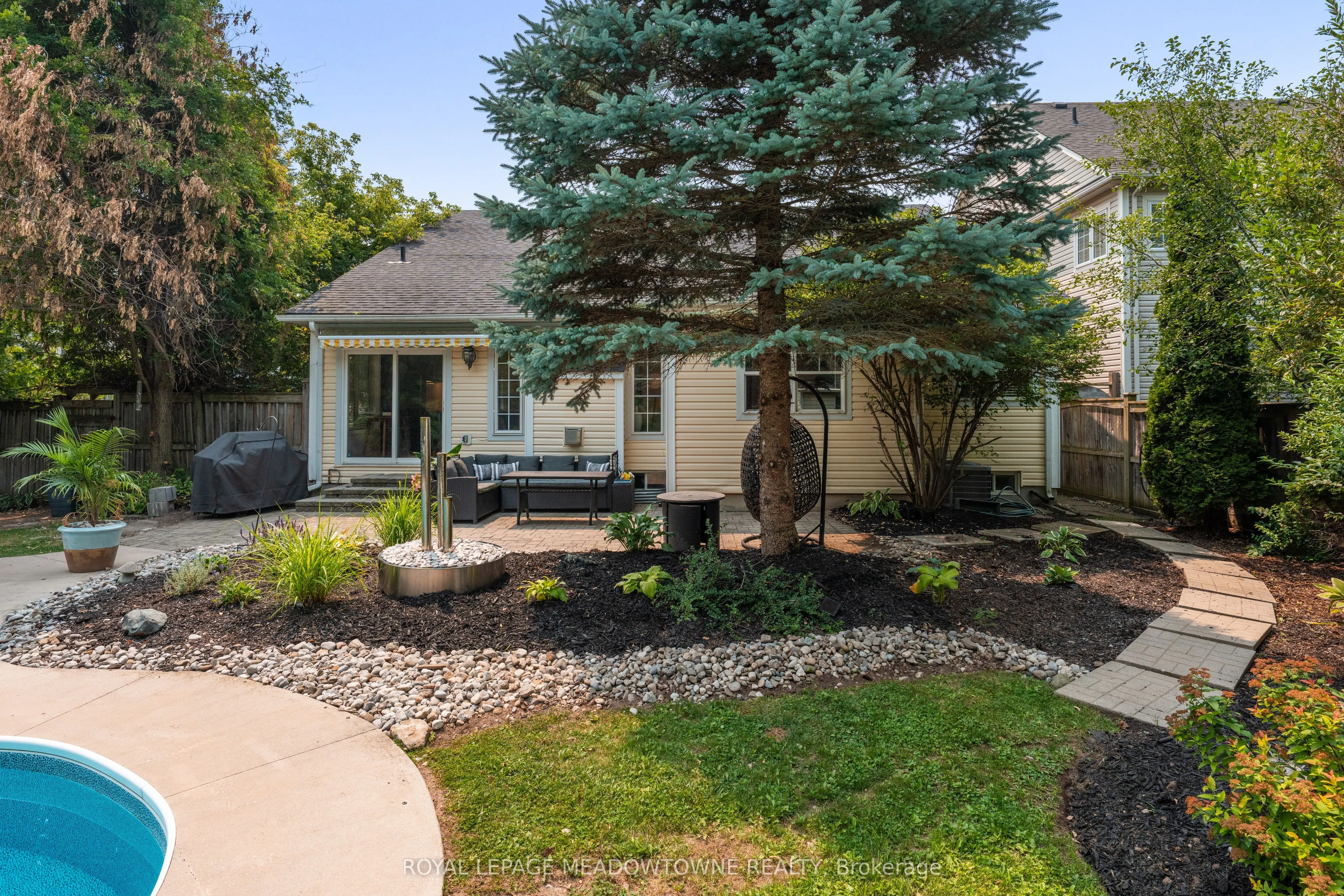 65 Browns Crescent