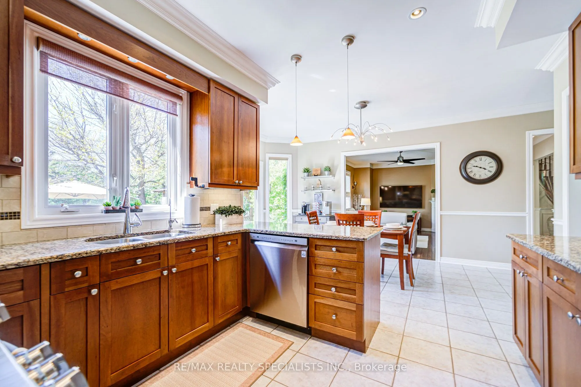 11 Bridlewood Boulevard