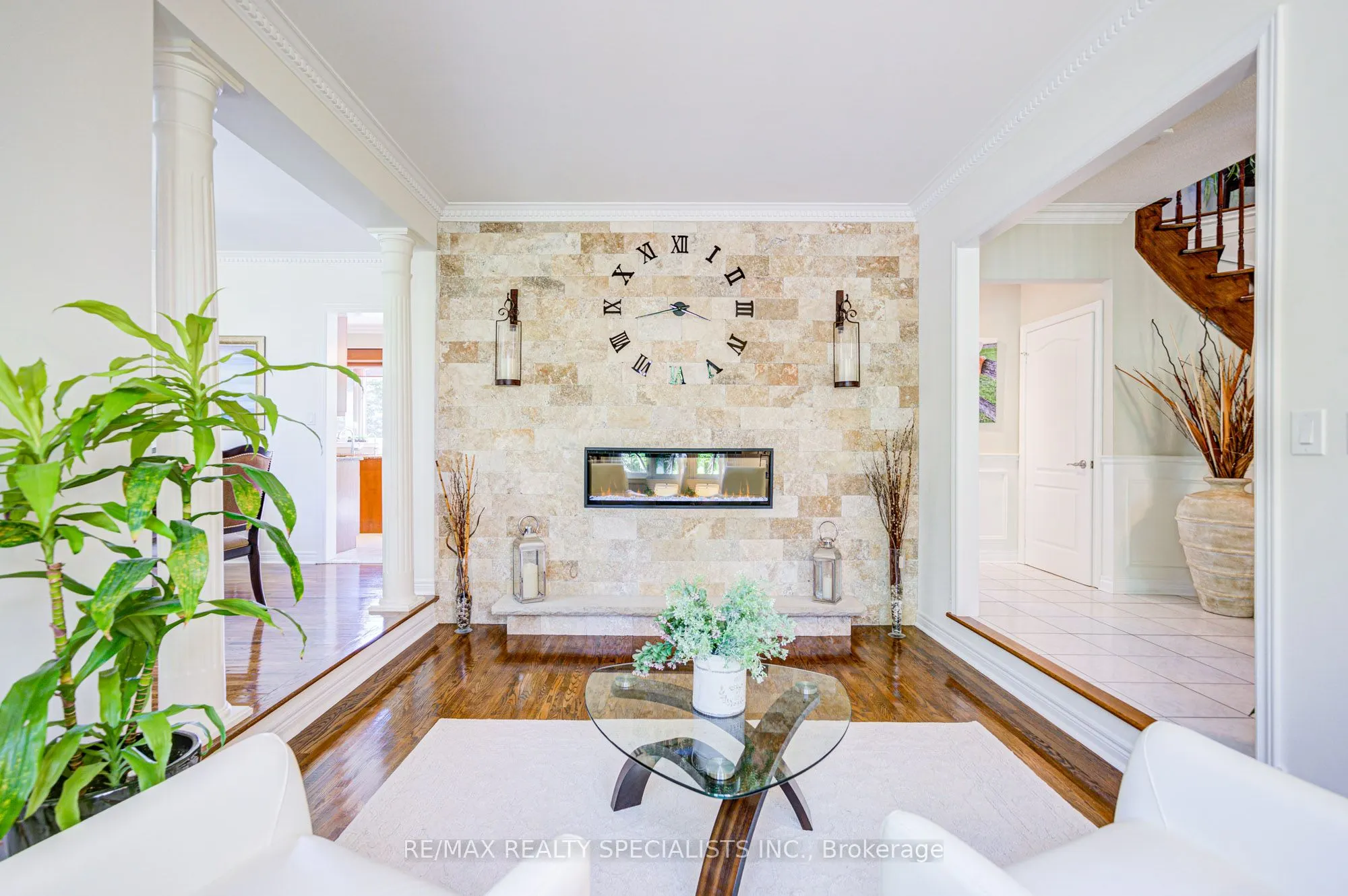 11 Bridlewood Boulevard