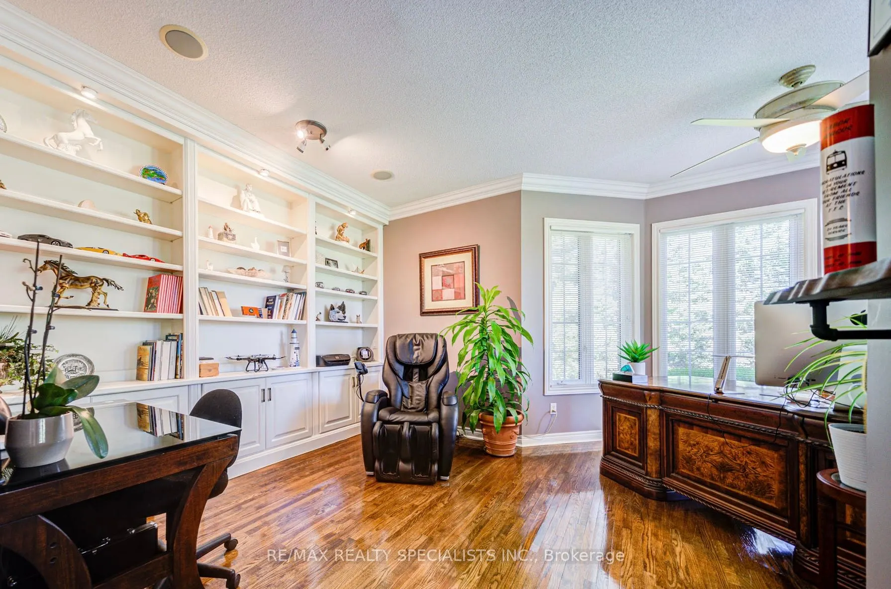 11 Bridlewood Boulevard