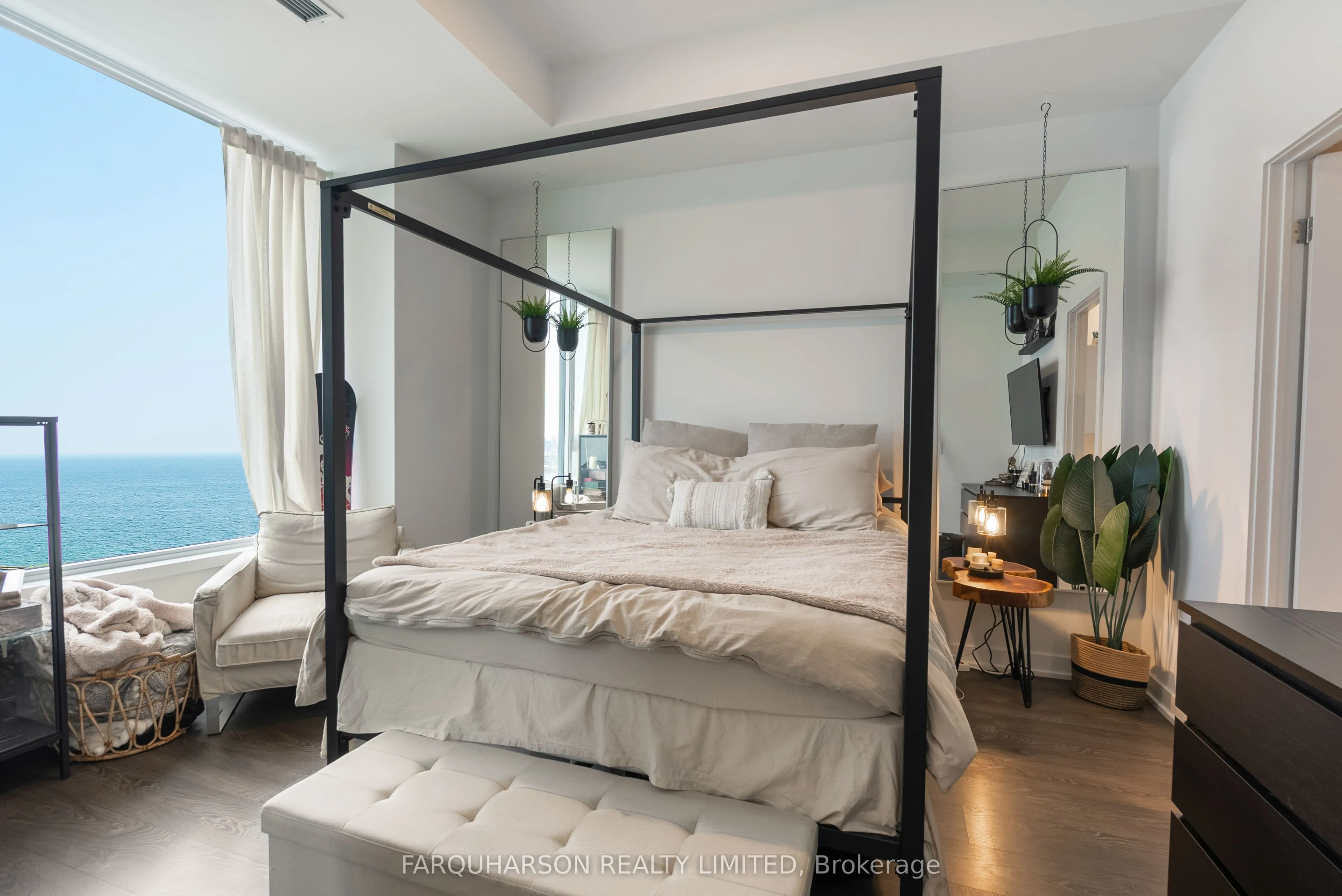 1926 Lakeshore Boulevard W, #3209