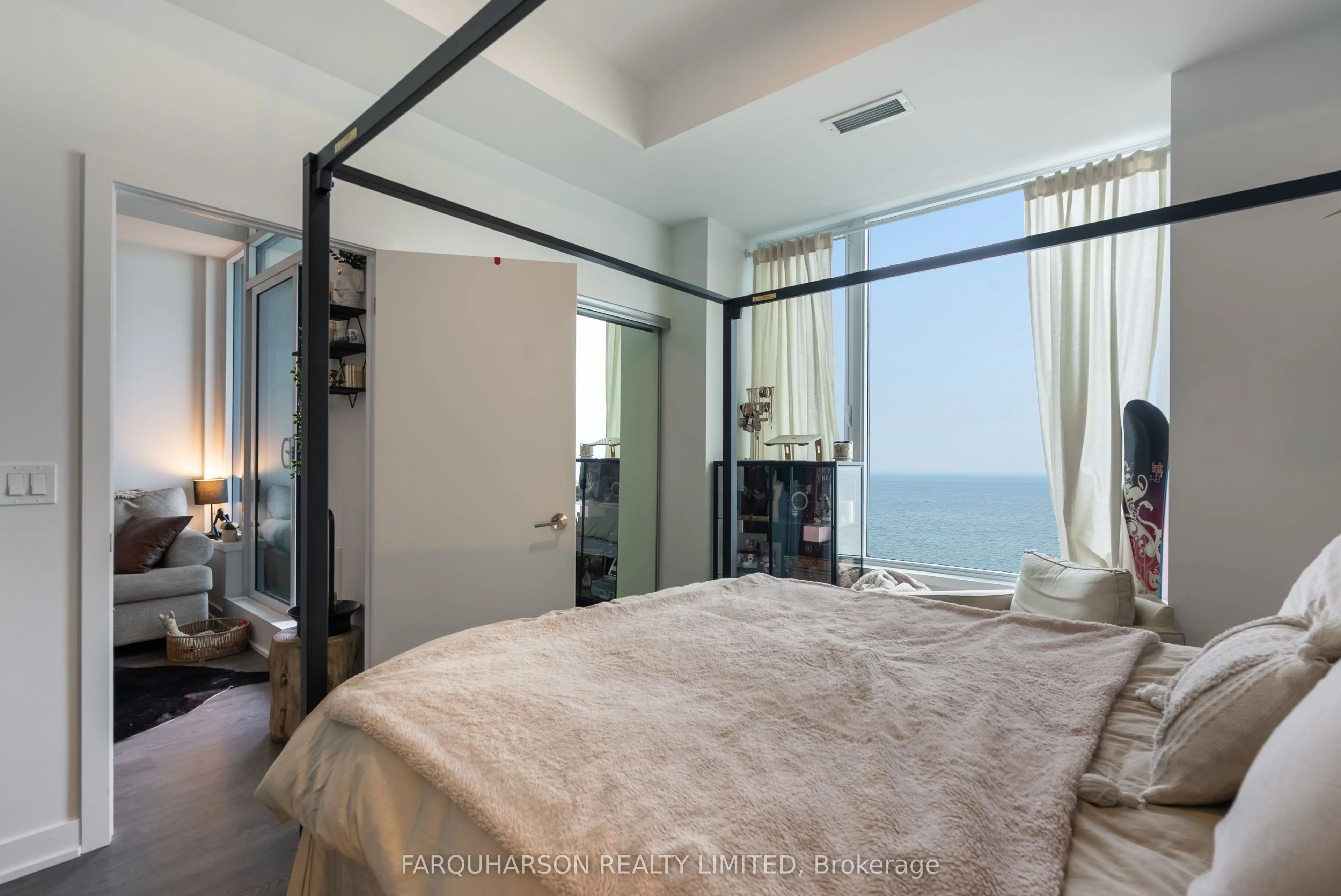 1926 Lakeshore Boulevard W, #3209