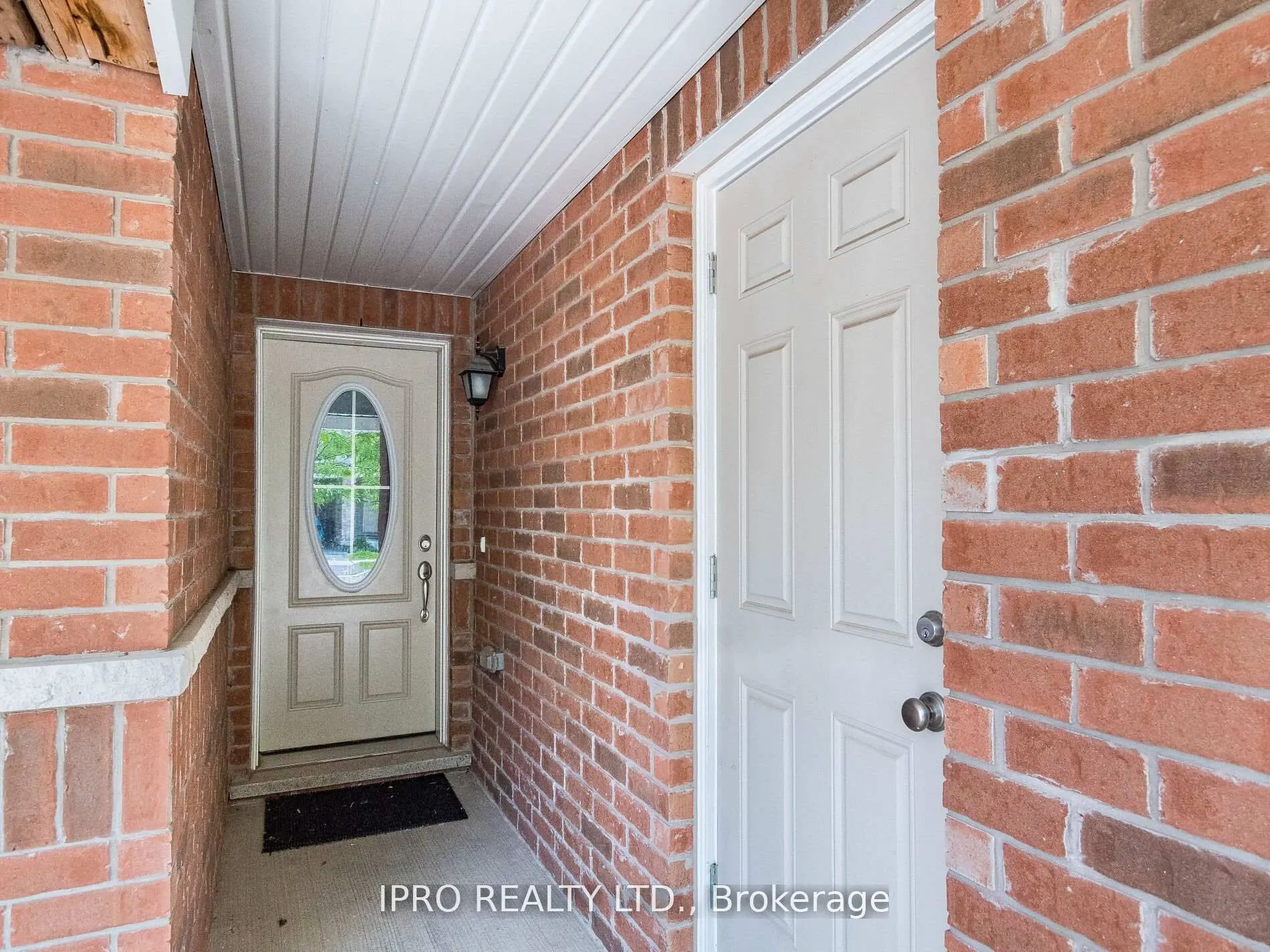 581 Allport Gate