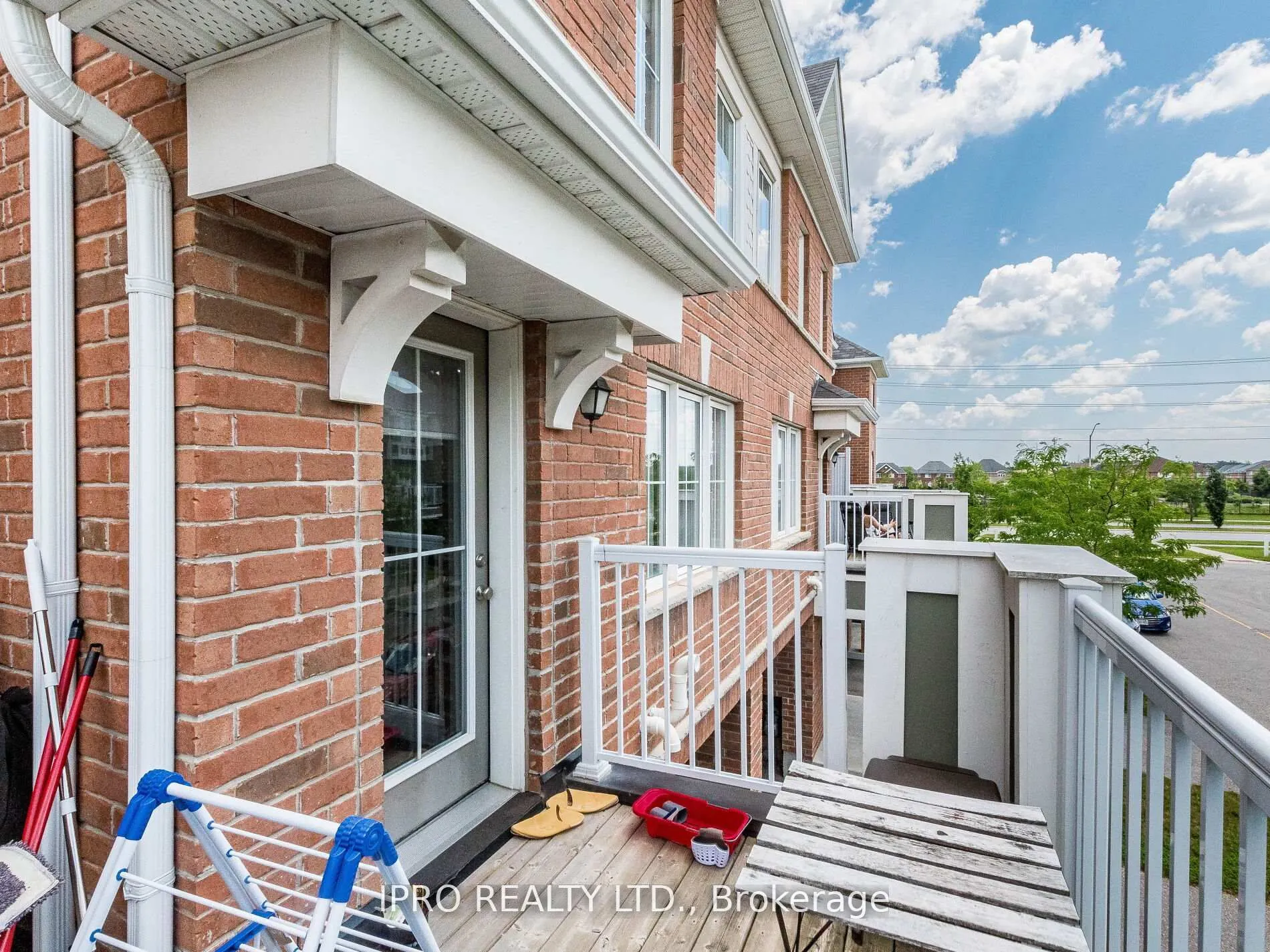 581 Allport Gate