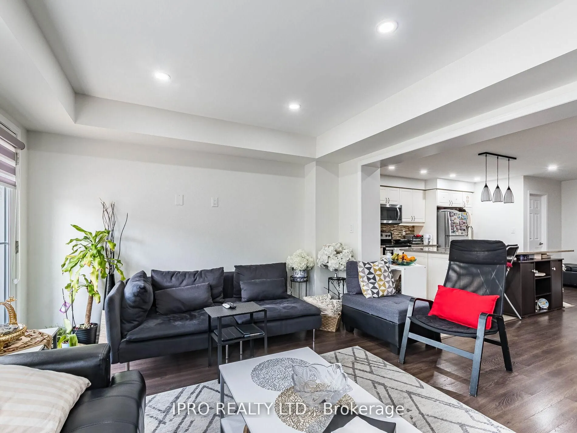 581 Allport Gate