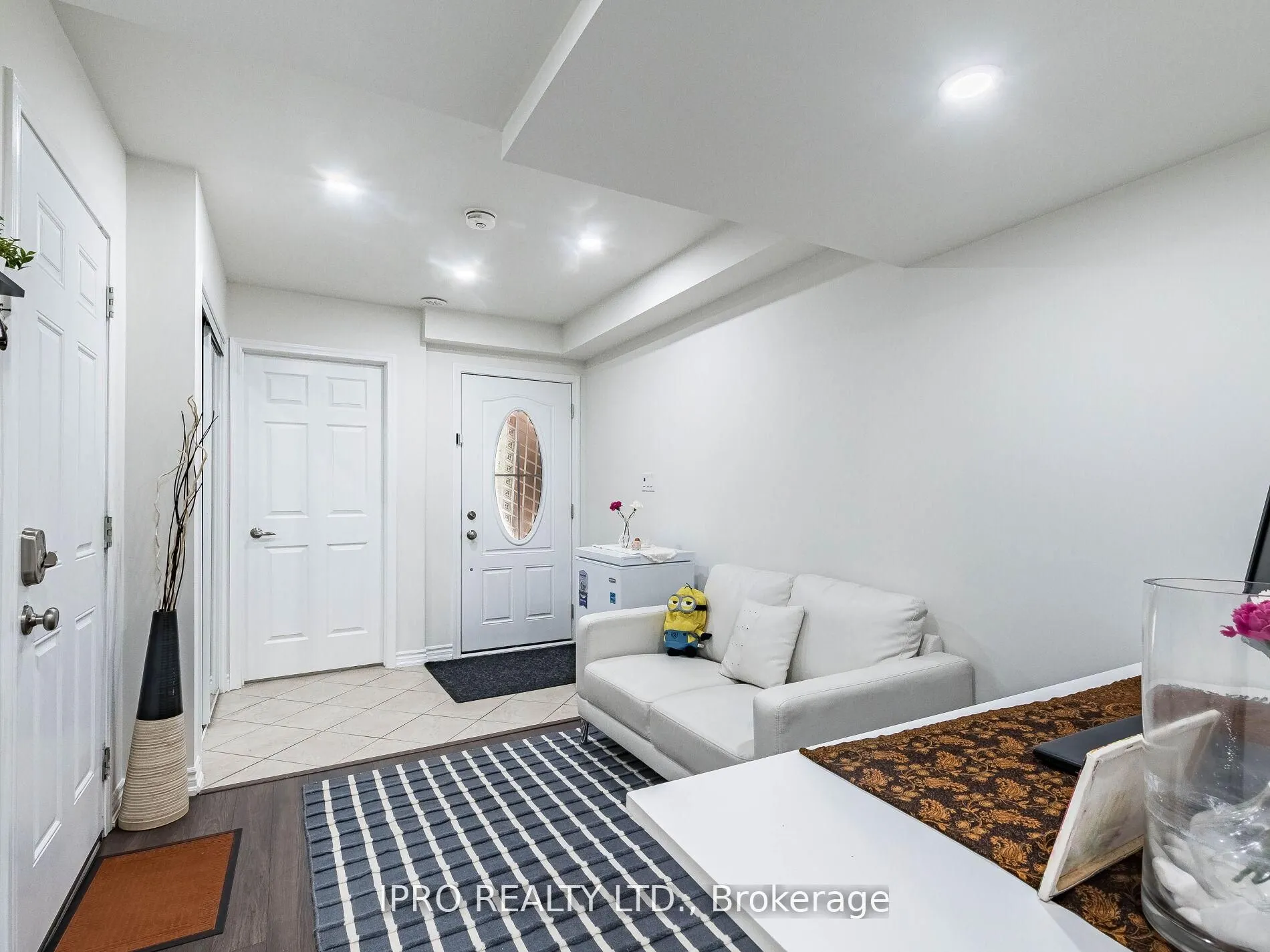 581 Allport Gate