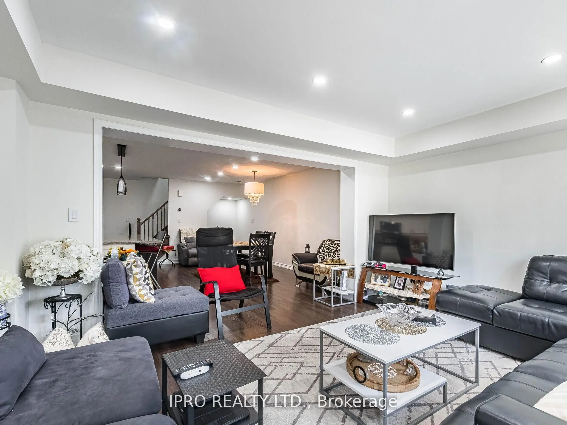 581 Allport Gate