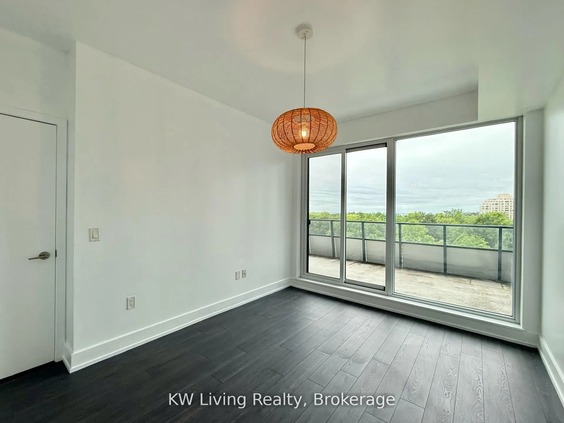 30 Shore Breeze Drive S, #428