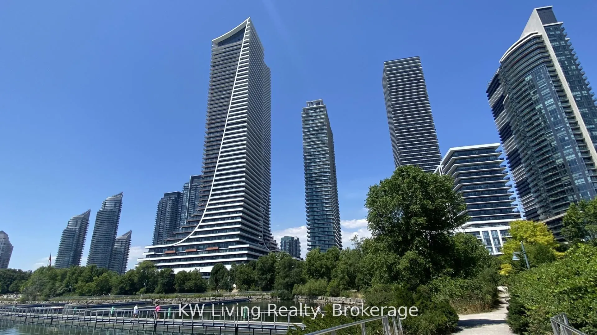 30 Shore Breeze Drive S, #428