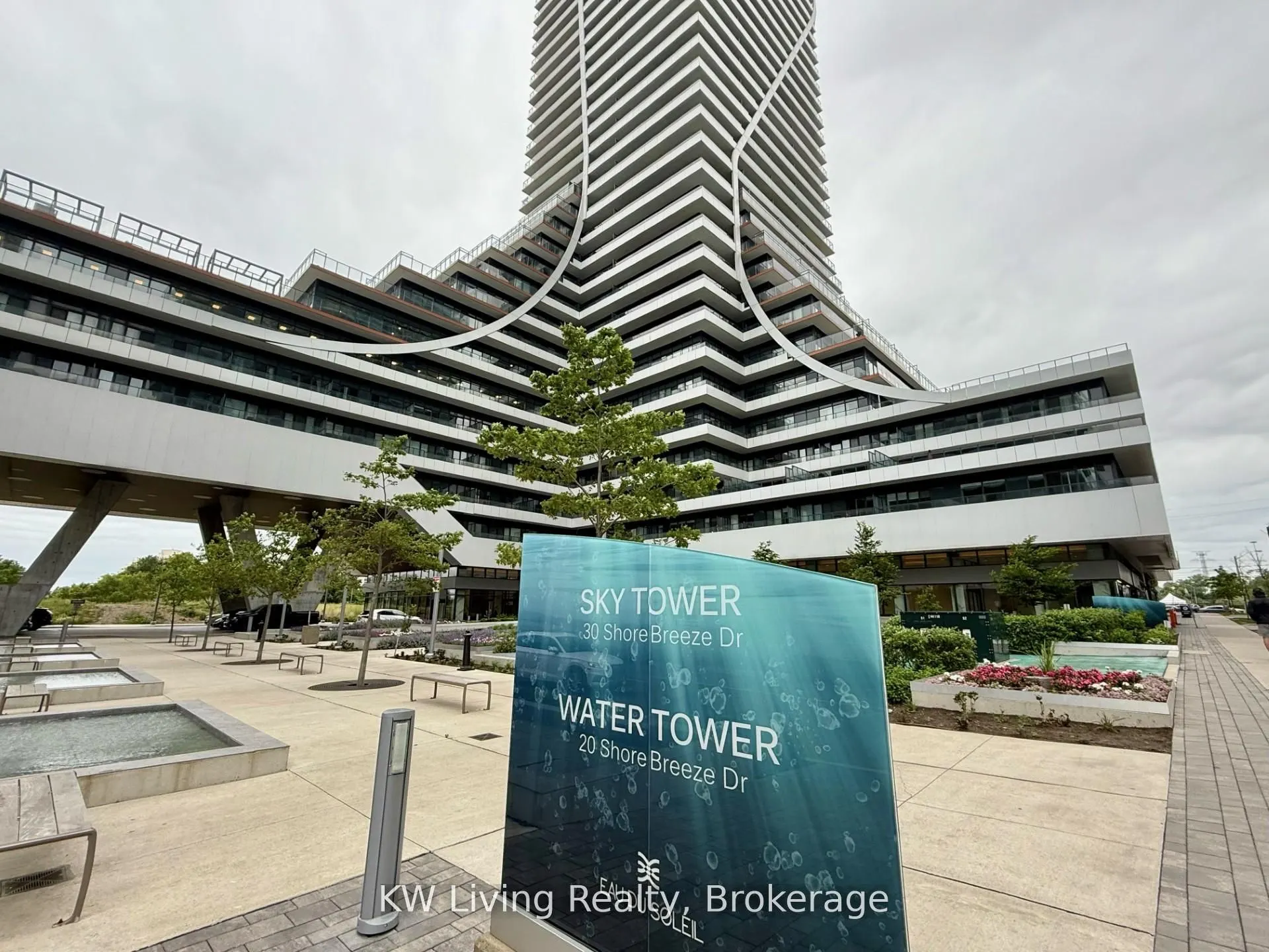 30 Shore Breeze Drive S, #428
