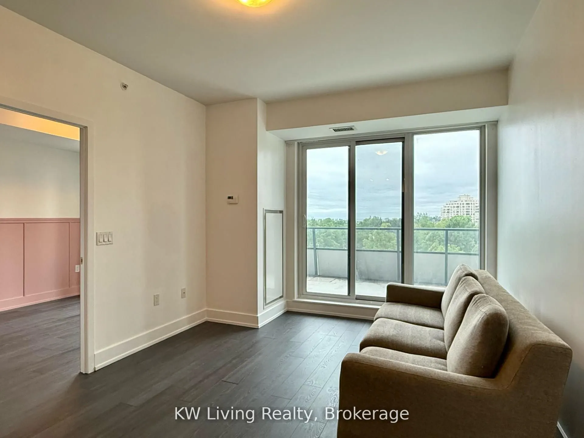 30 Shore Breeze Drive S, #428