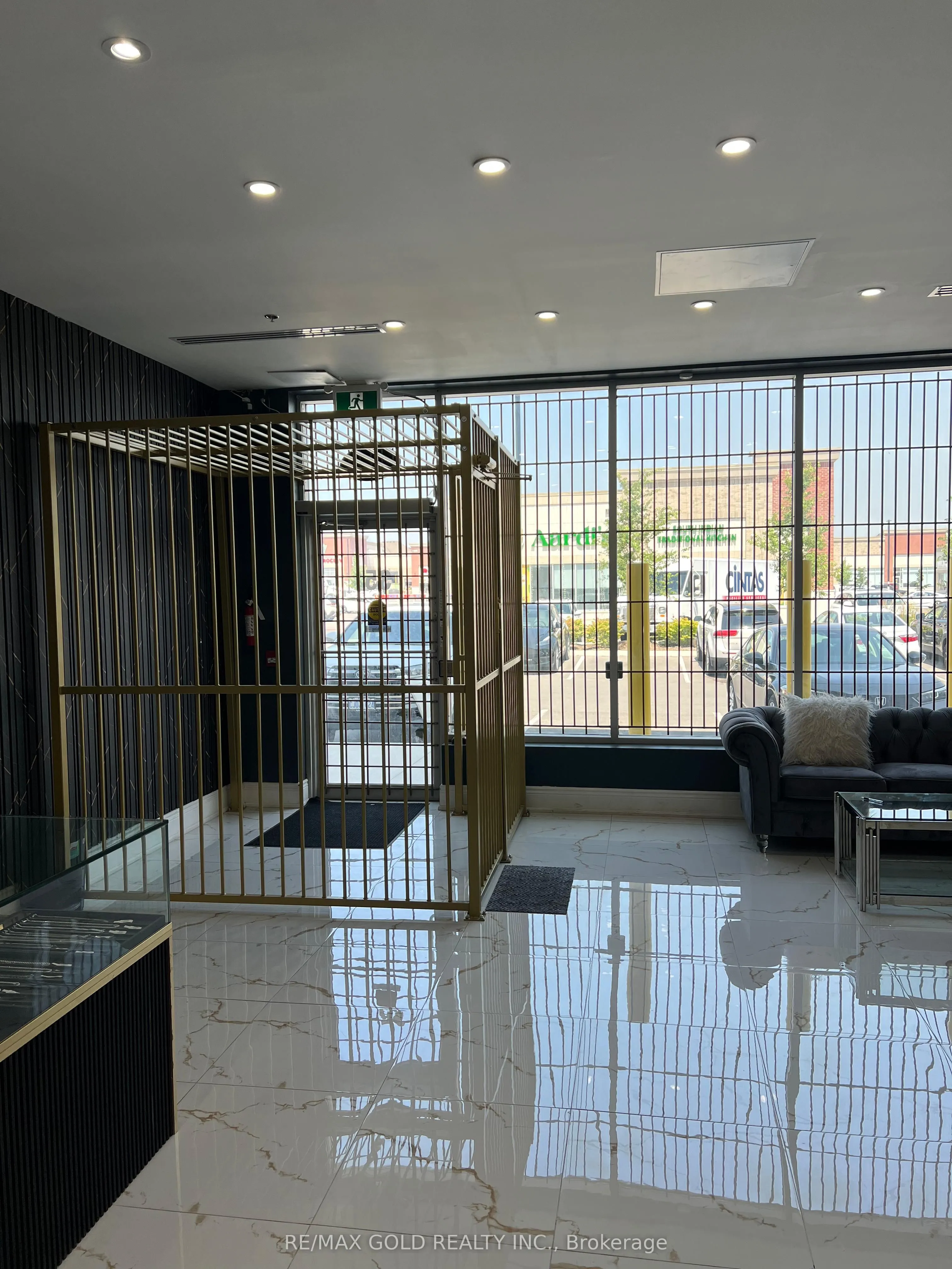 11615 Mcvean Drive, #35