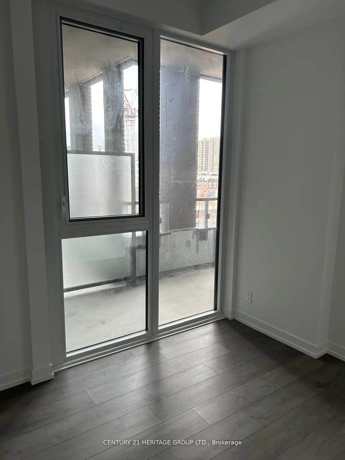 270 Dufferin Street, #402