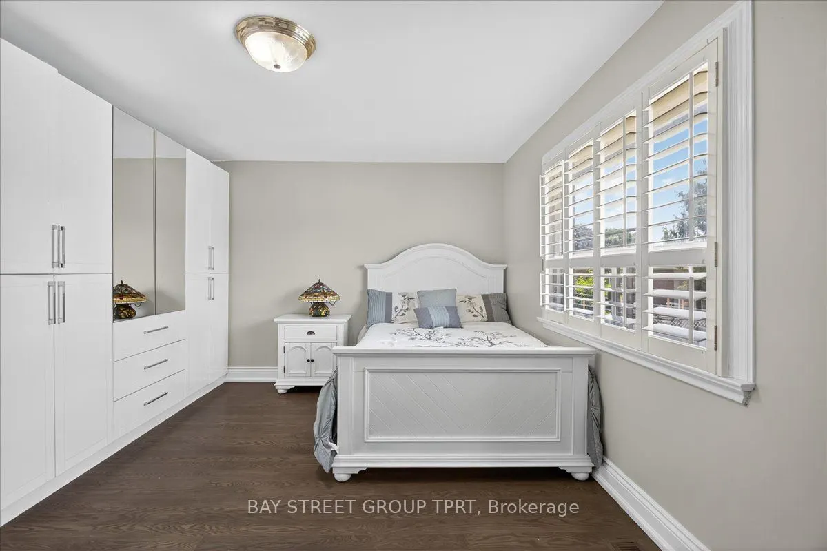 6 Evernby Boulevard