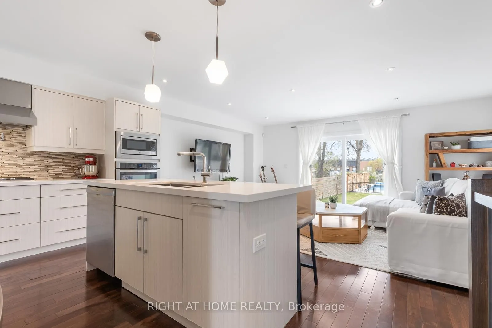43 Bellman Avenue