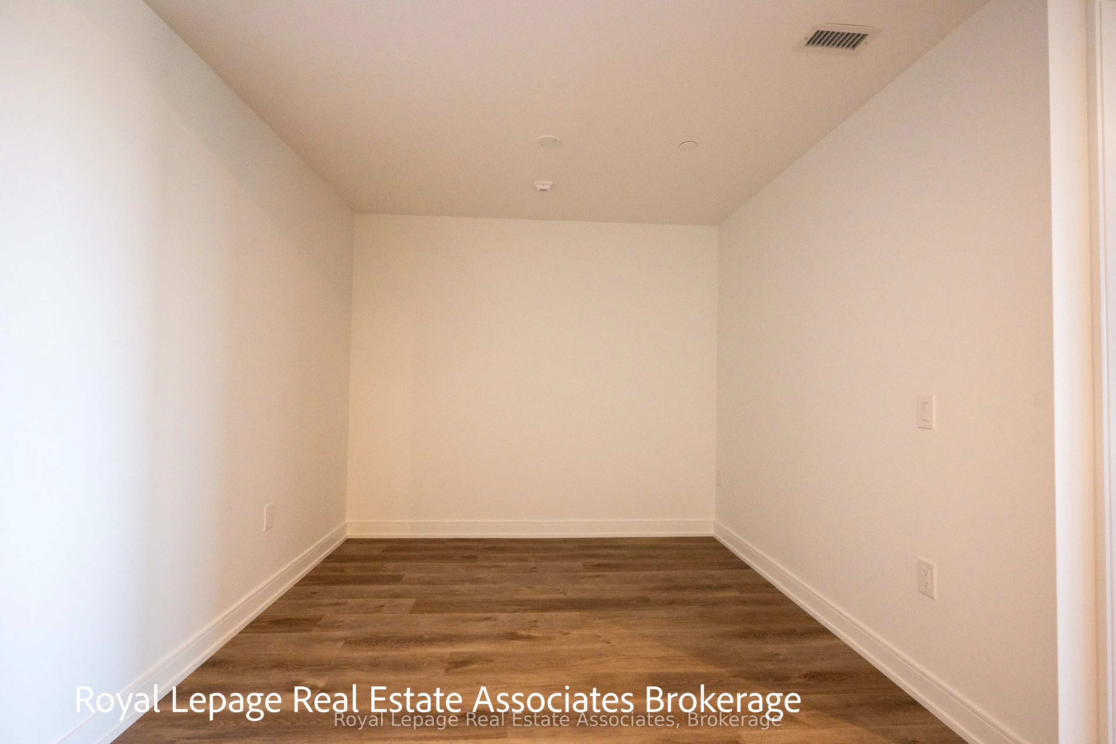 3009 Novar Road, #205
