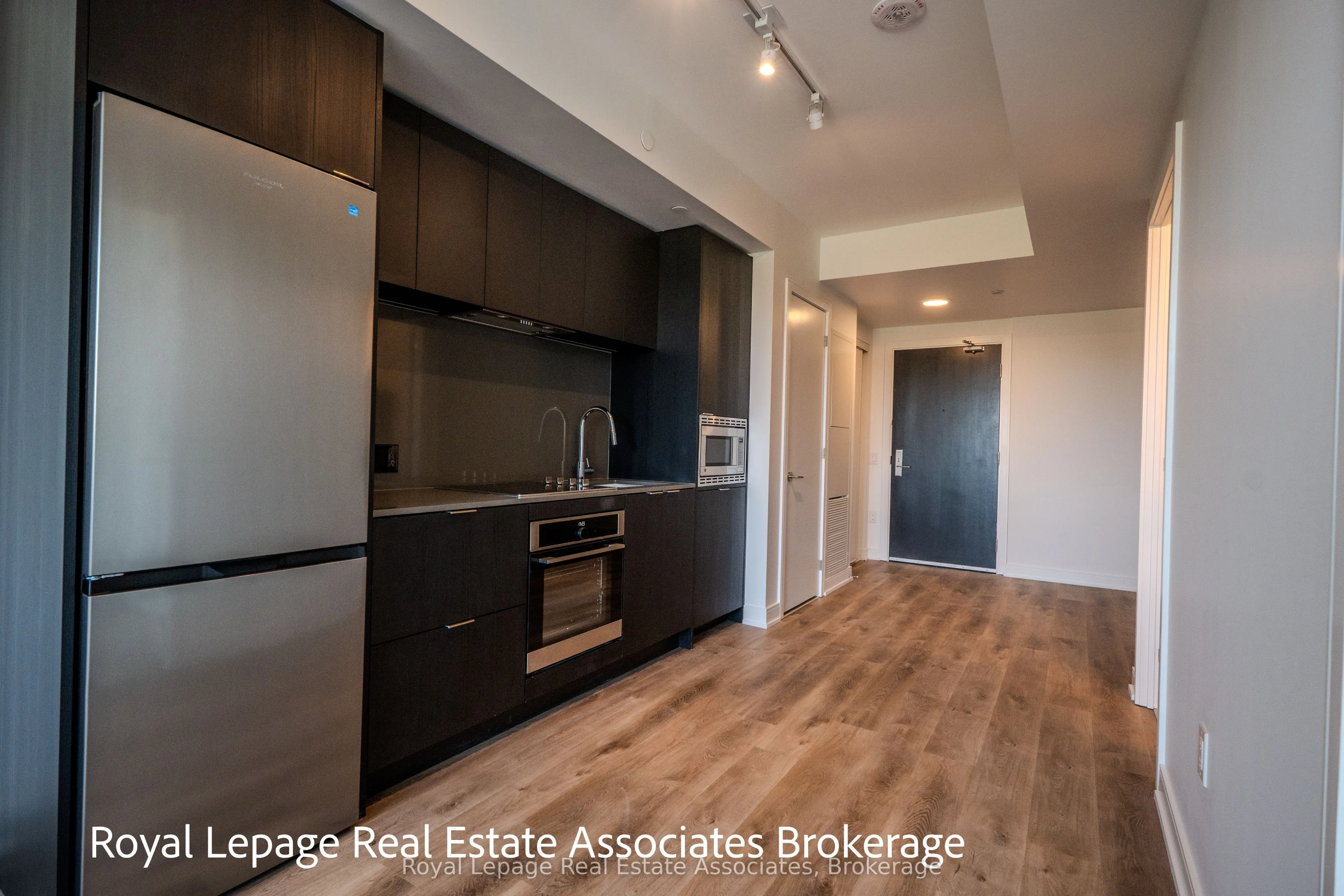3009 Novar Road, #205