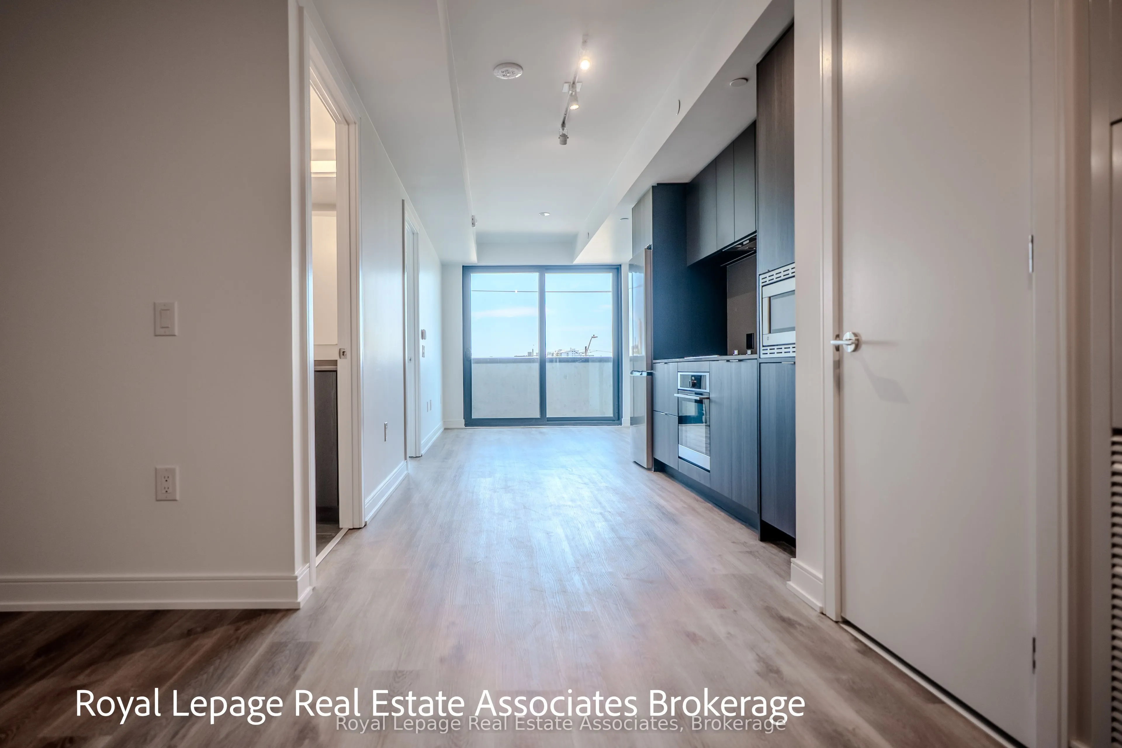 3009 Novar Road, #205