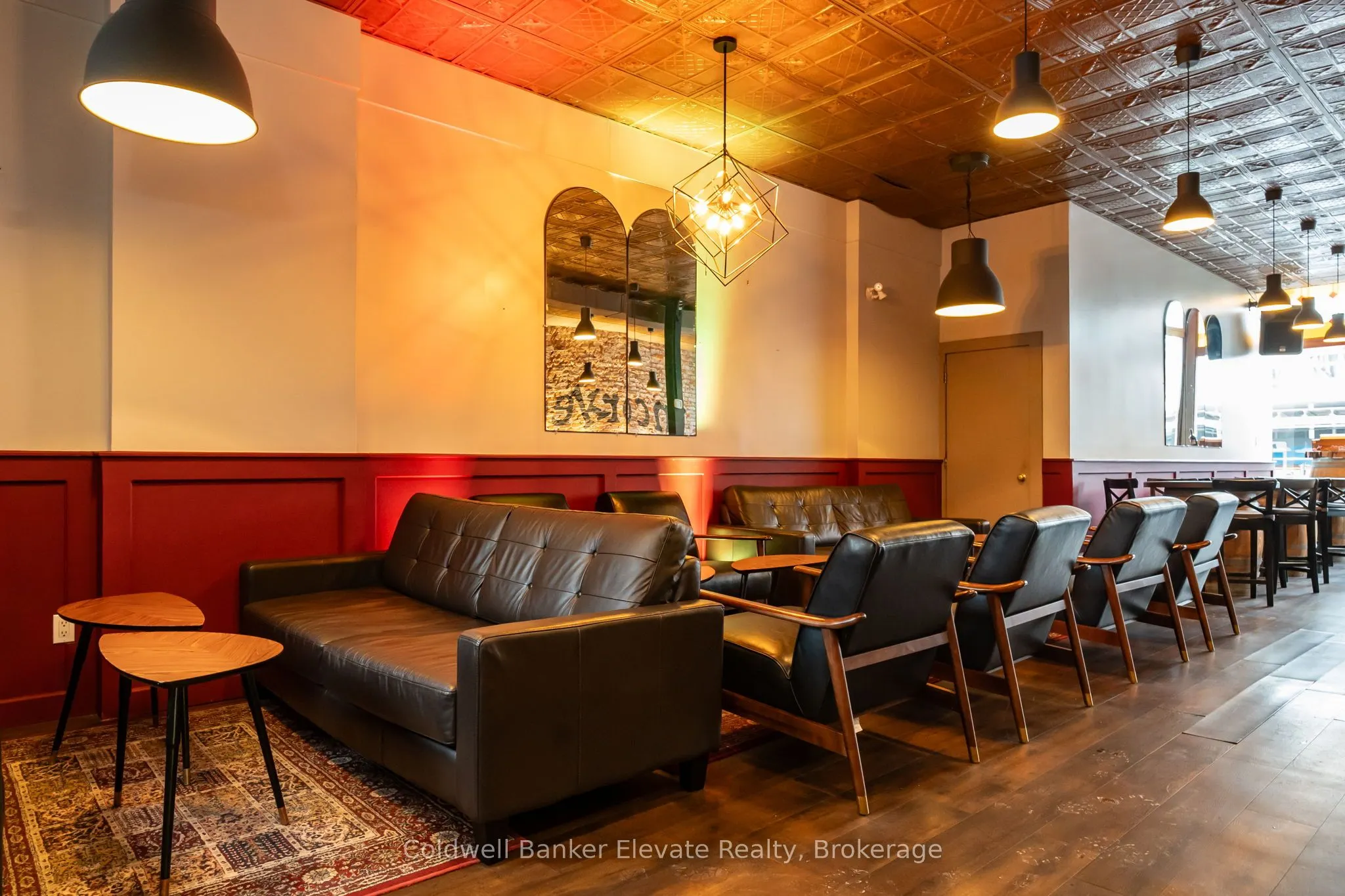 72 Main Street S