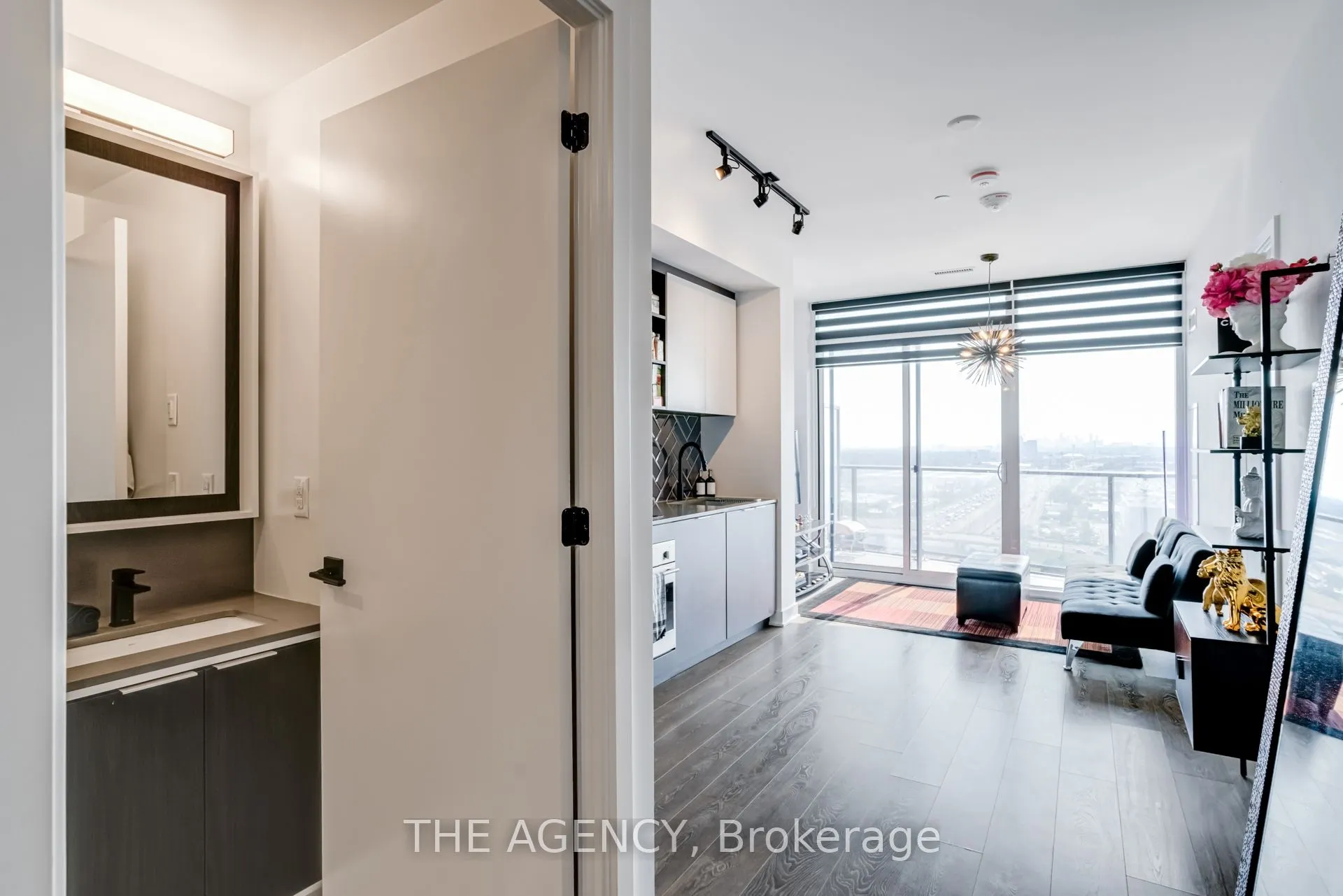 36 Zorra Street, #1802