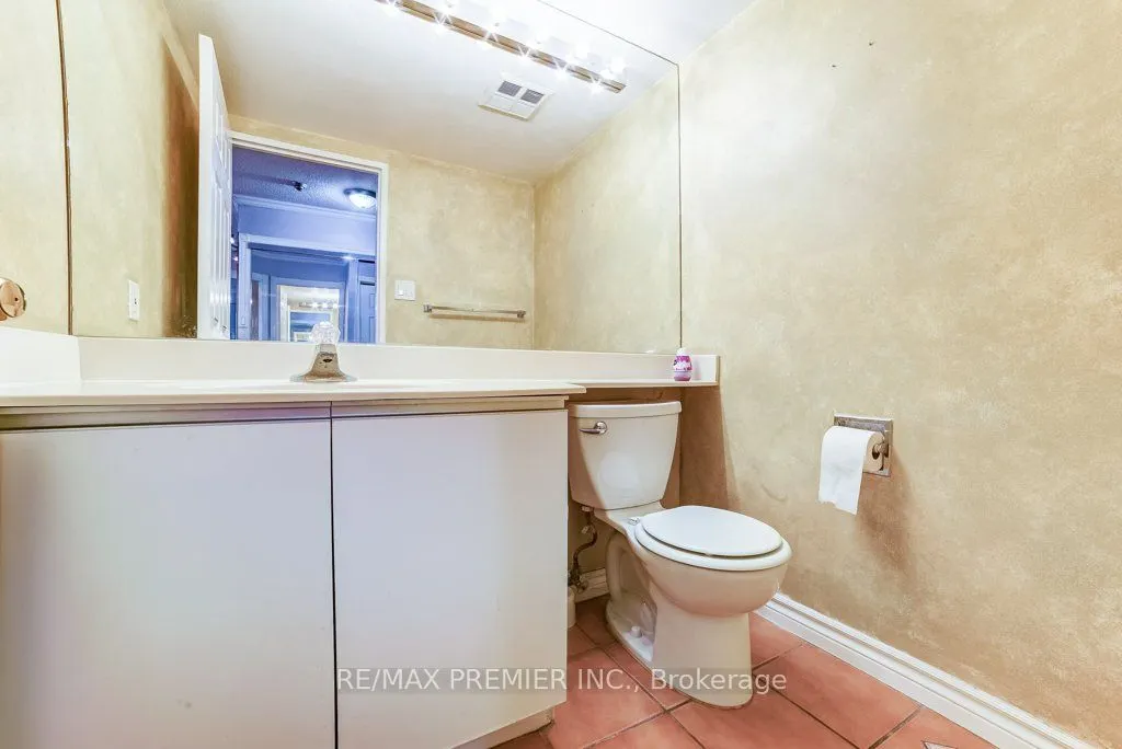 55 Elm Drive W, #308