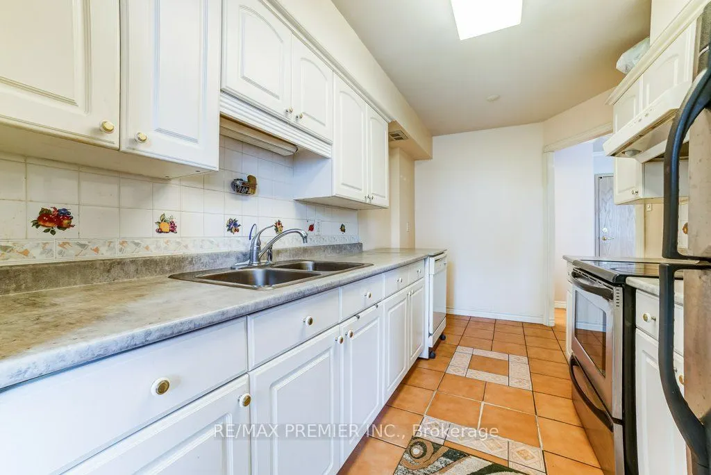 55 Elm Drive W, #308