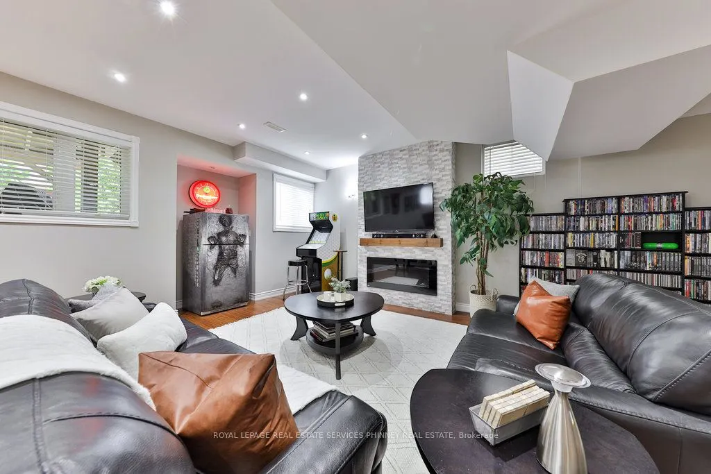 3260 Ribble Crescent