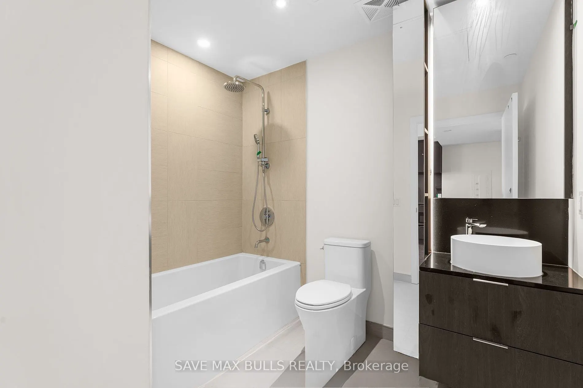 28 Ann Street, #723