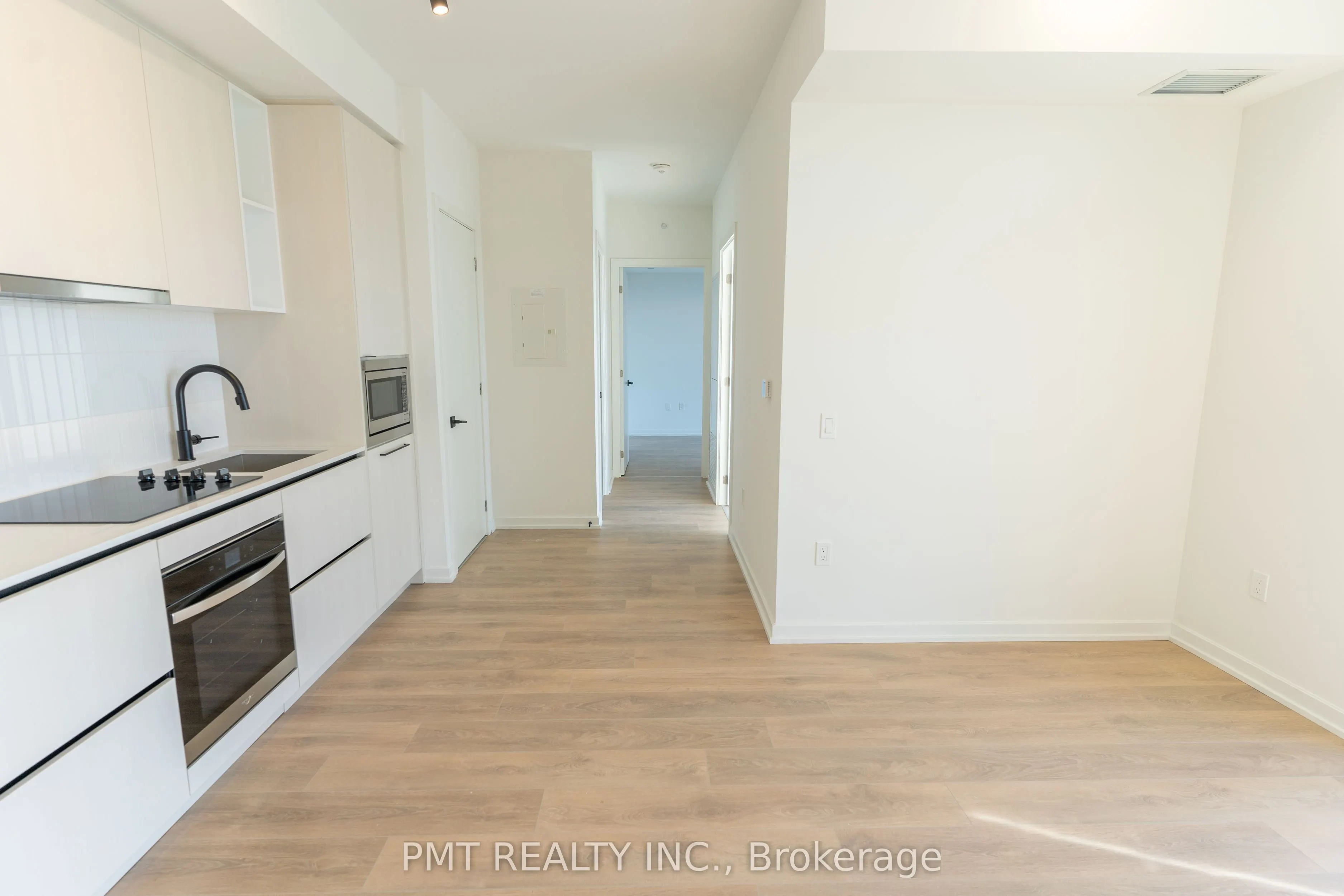 1285 Dupont Street, #2001