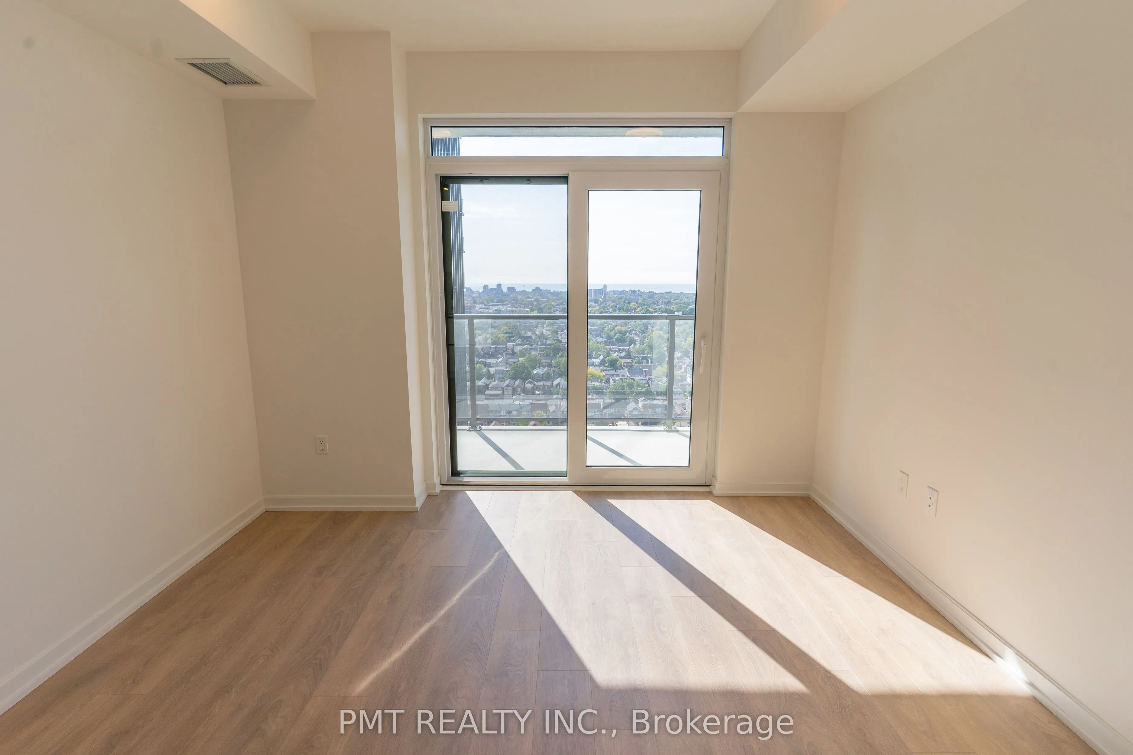 1285 Dupont Street, #2001