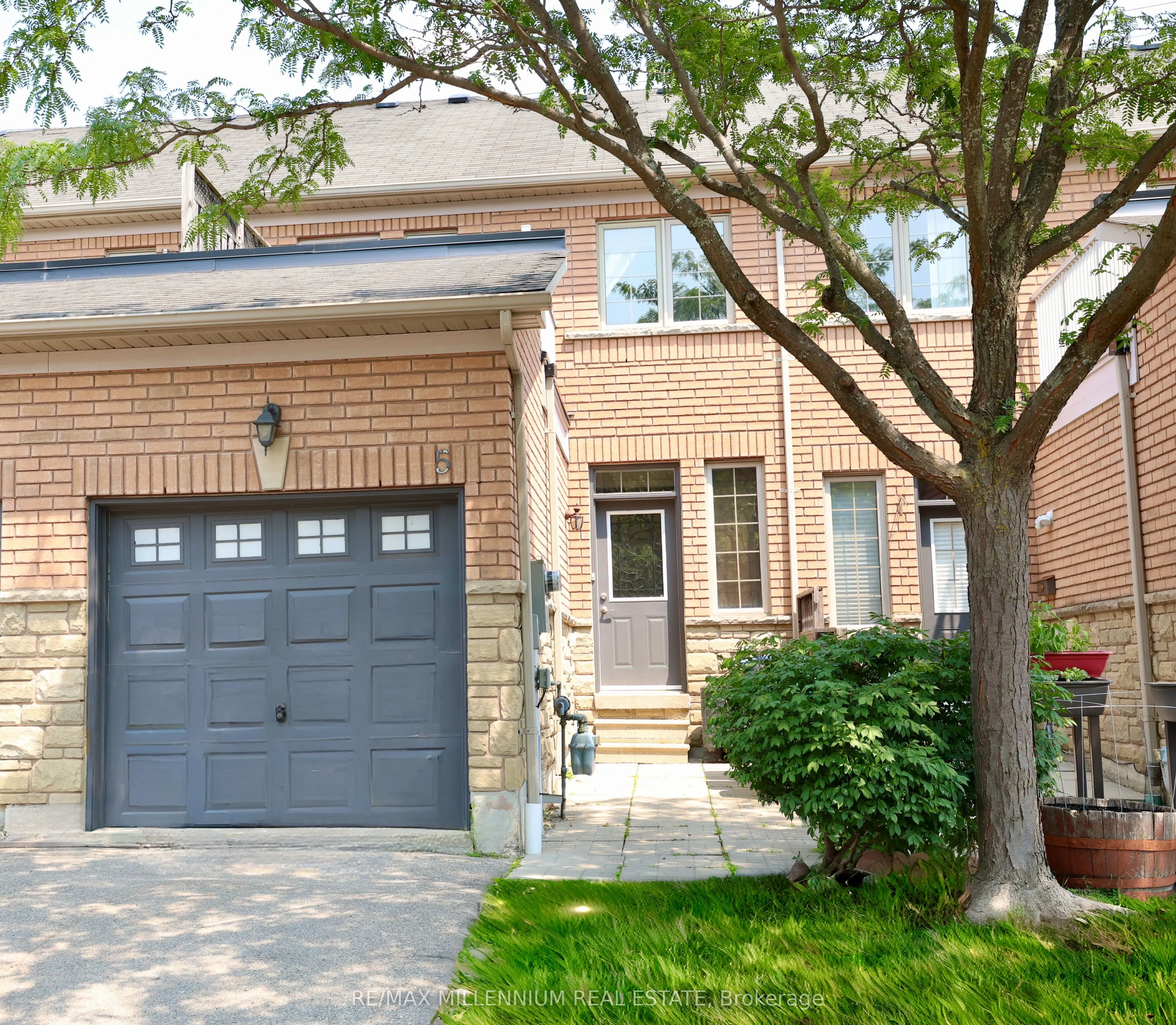 1015 Galesway Boulevard, #5