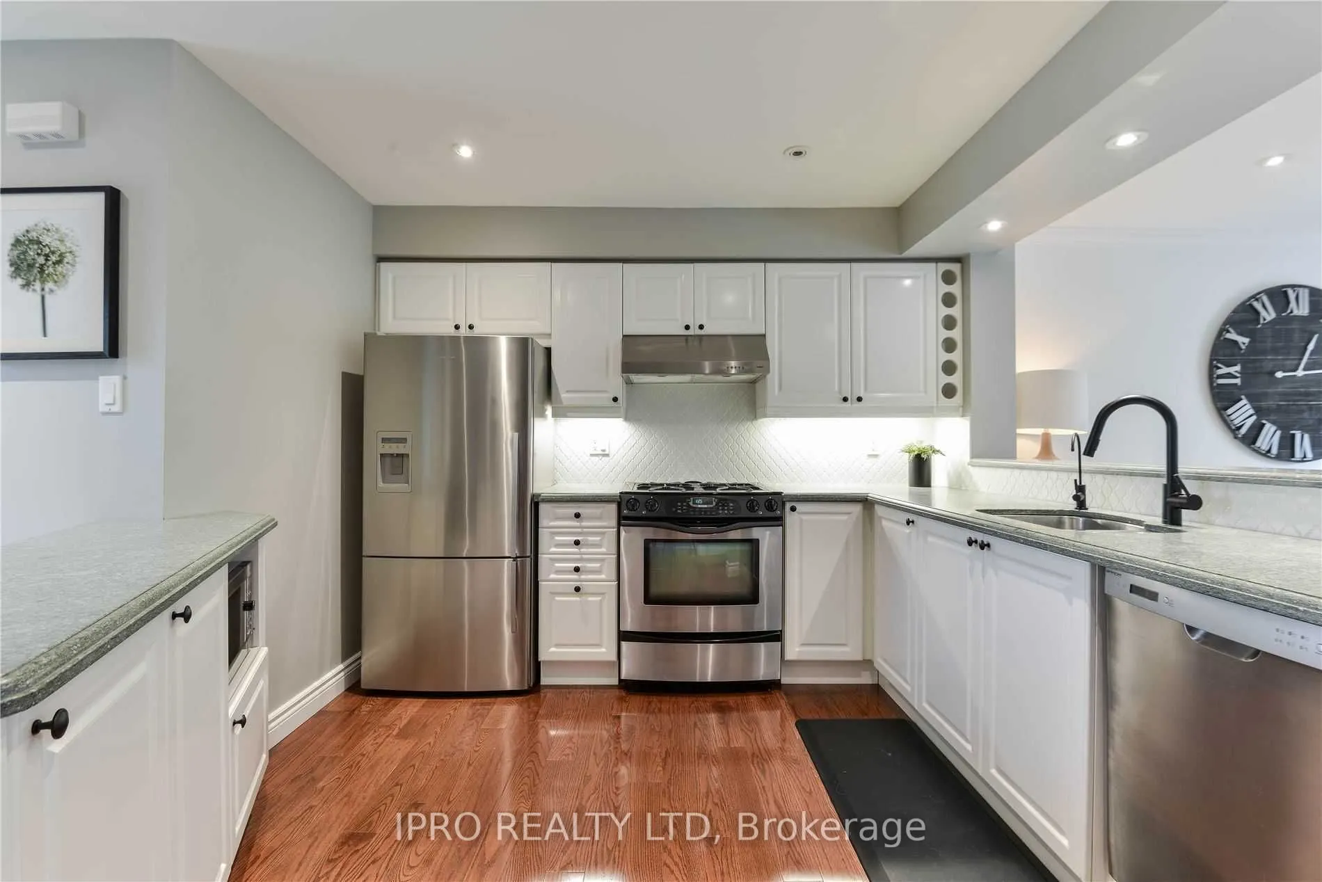 32 Gardenia Way
