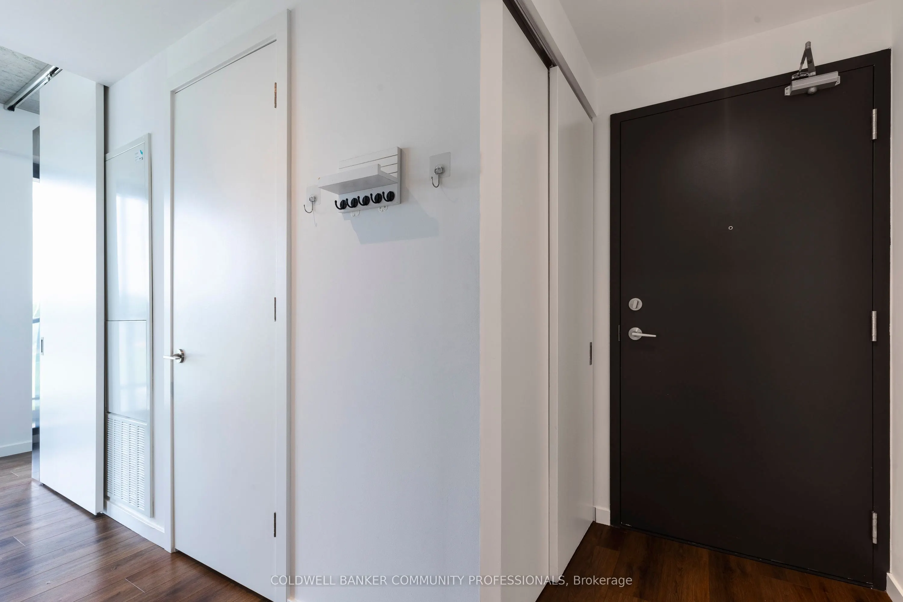 7 Smith Crescent, #424