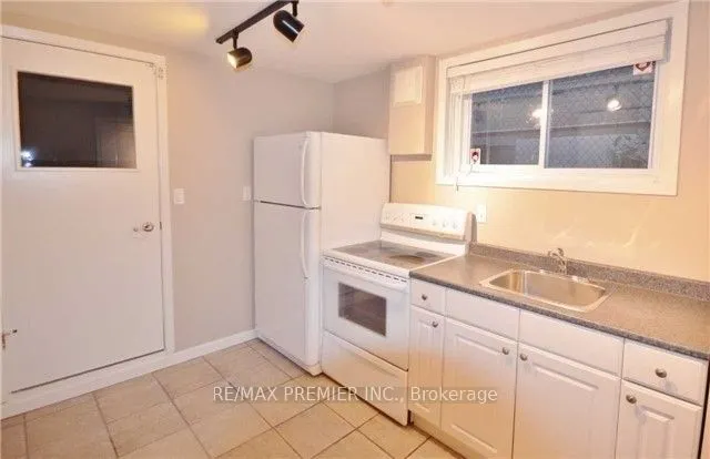 10 Jopling Avenue N, #Bsmt Apt