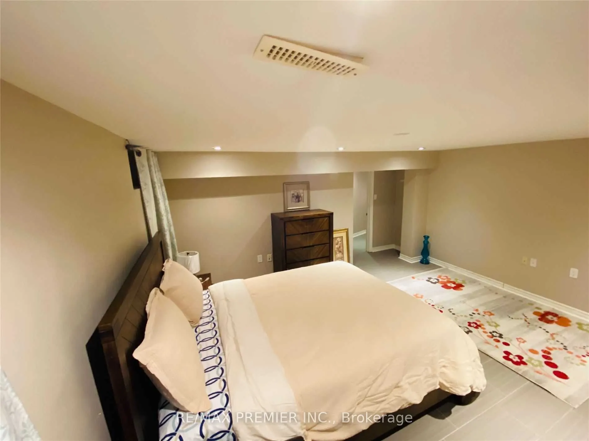 10 Jopling Avenue N, #Bsmt Apt