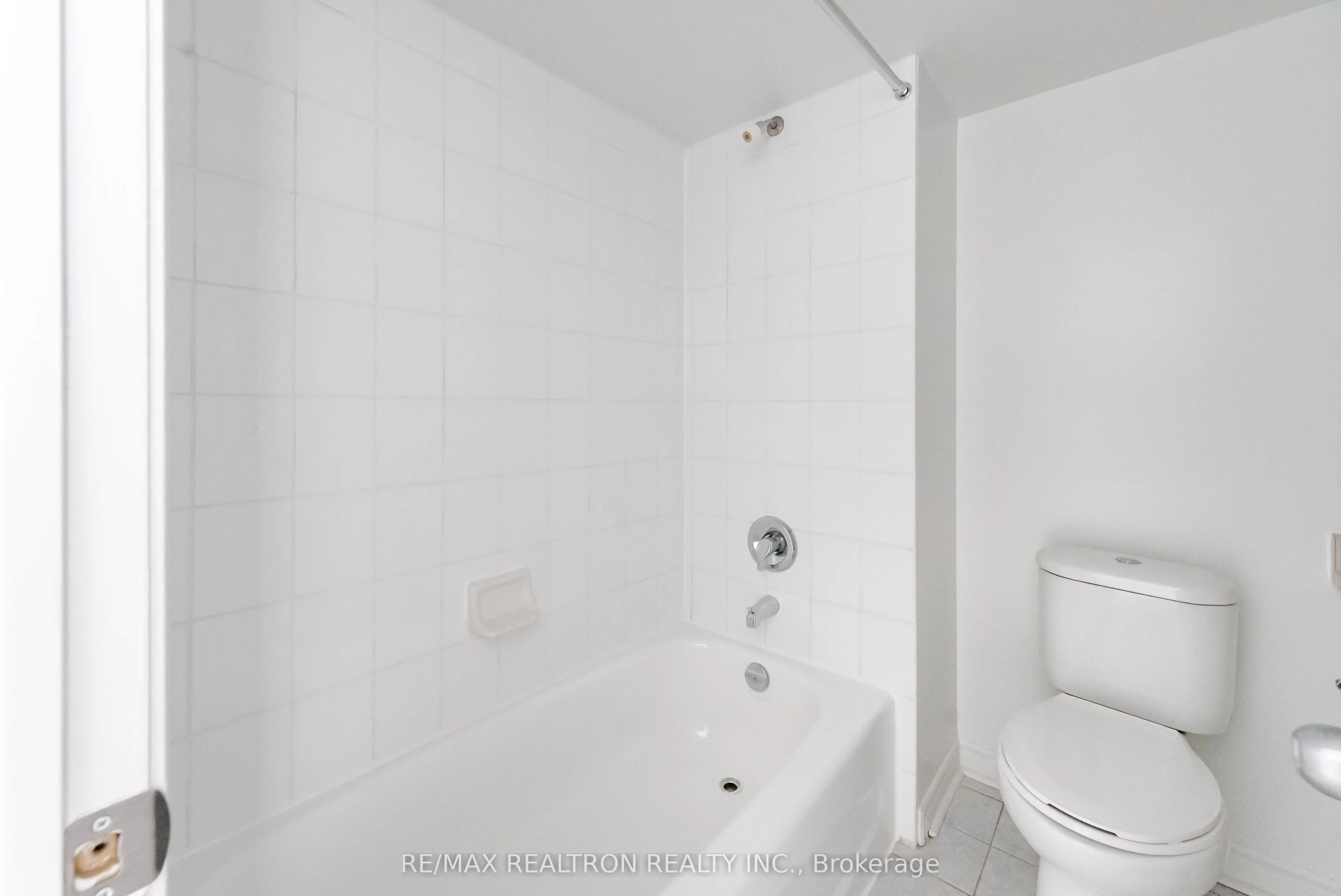 1407 Dupont Street, #412