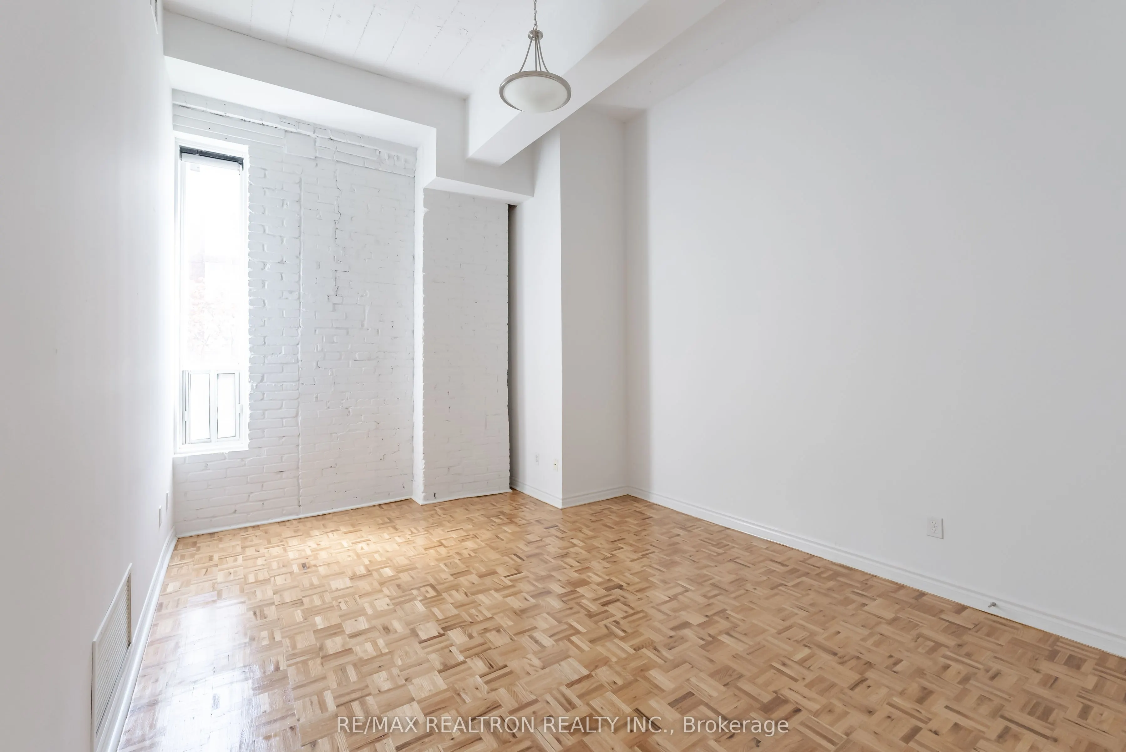 1407 Dupont Street, #412