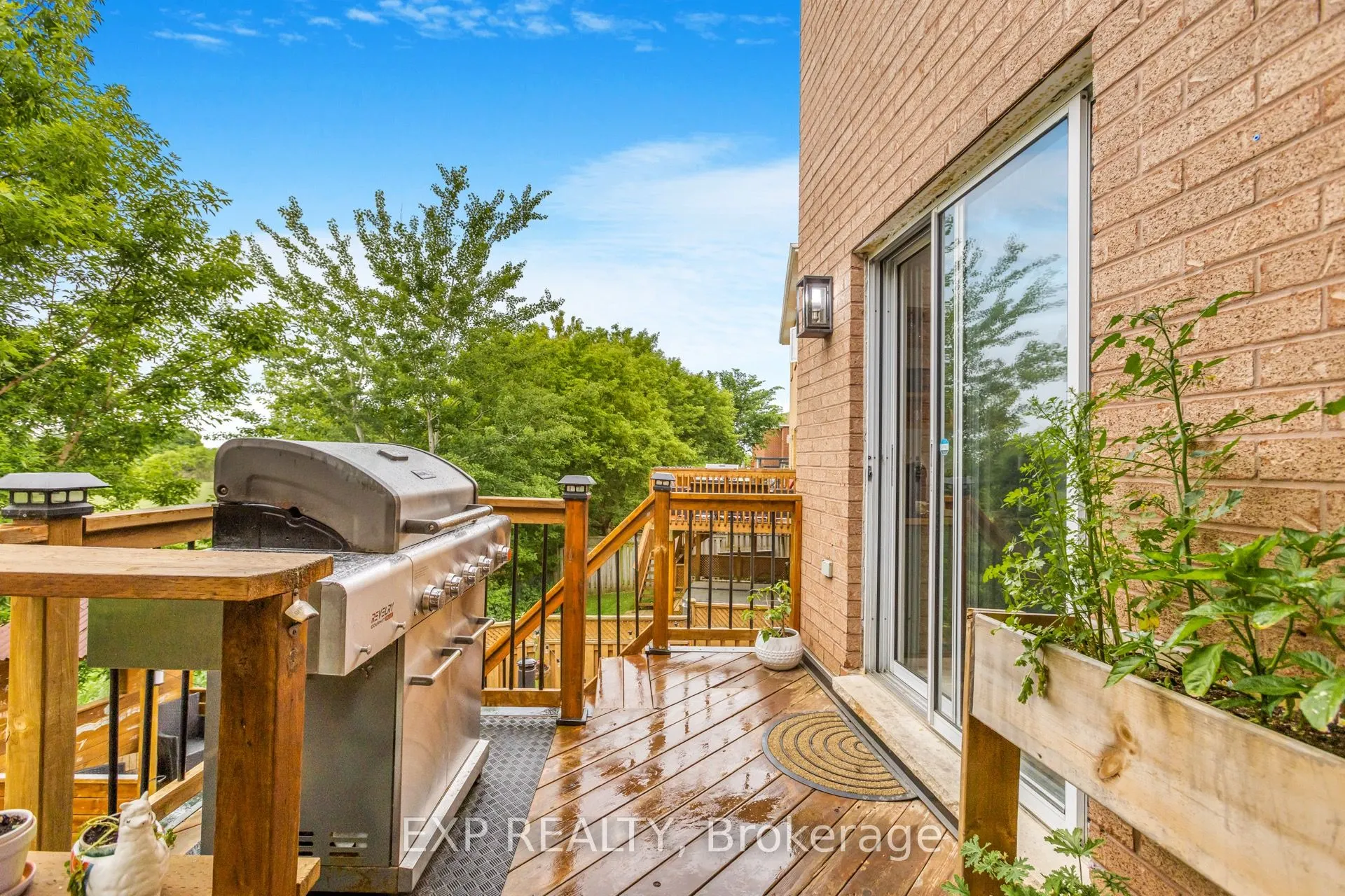 184 Howard Crescent