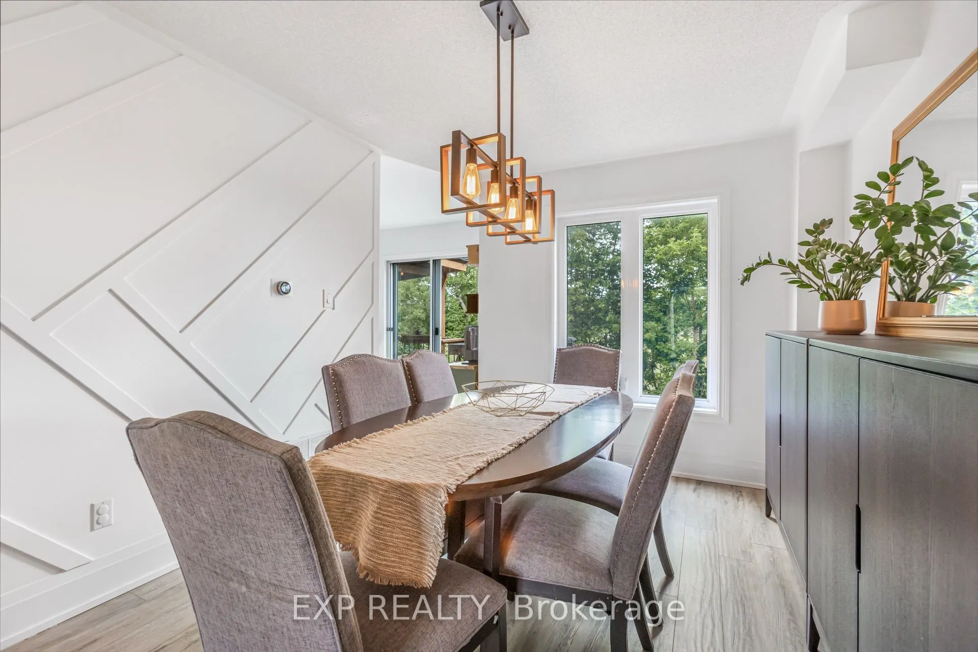 184 Howard Crescent