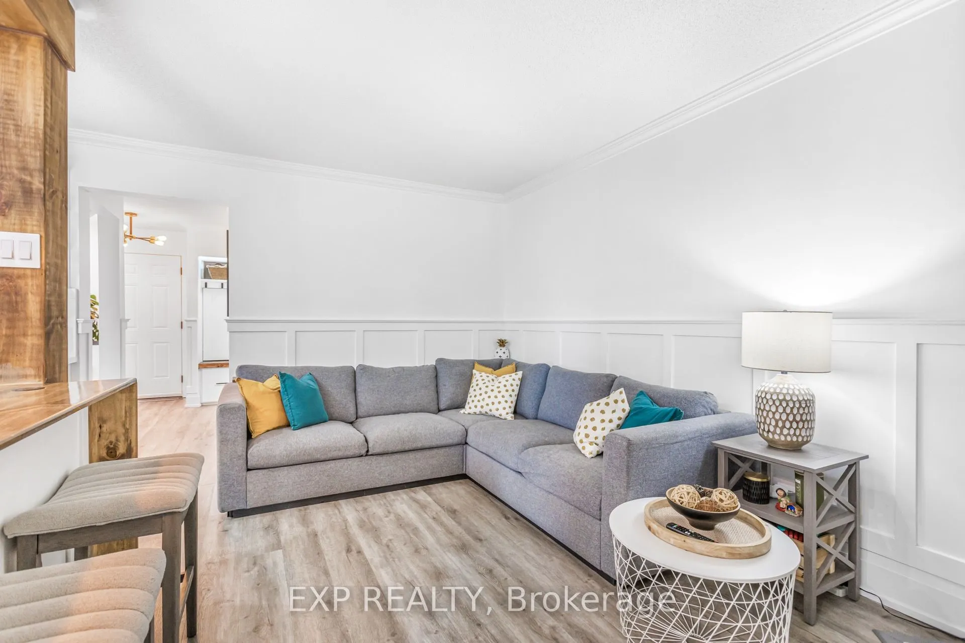 184 Howard Crescent