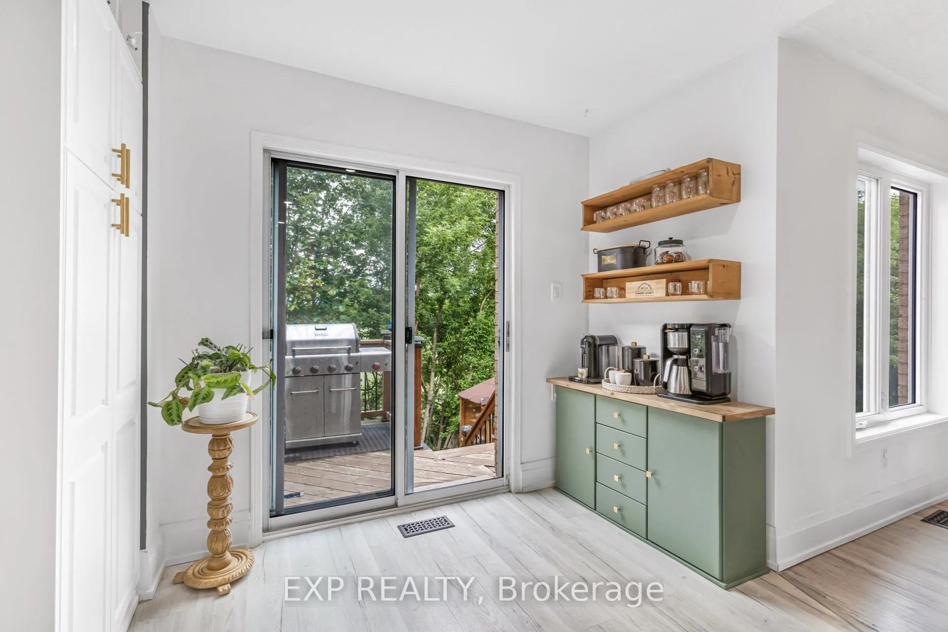 184 Howard Crescent