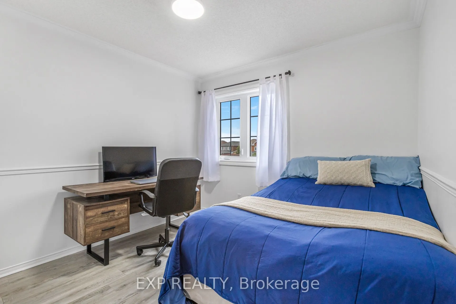 184 Howard Crescent