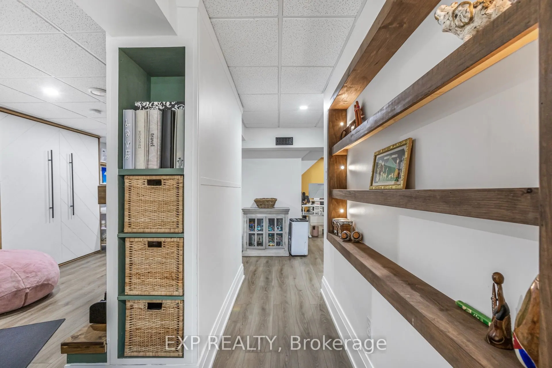 184 Howard Crescent