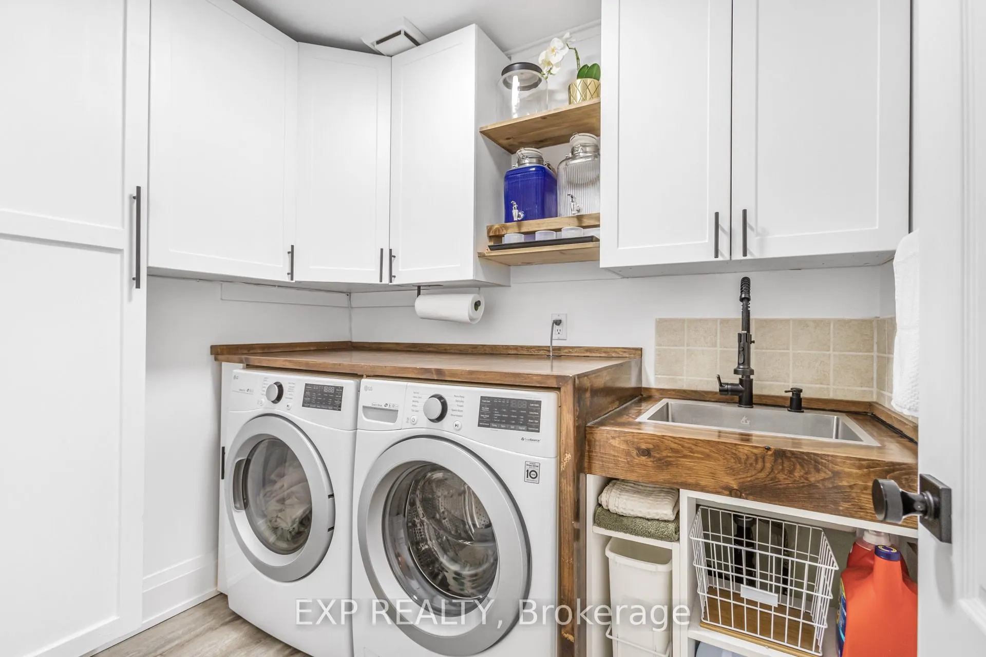 184 Howard Crescent