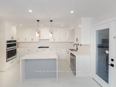 219 ROXTON Road