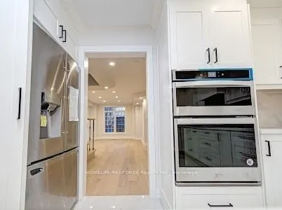 219 ROXTON Road