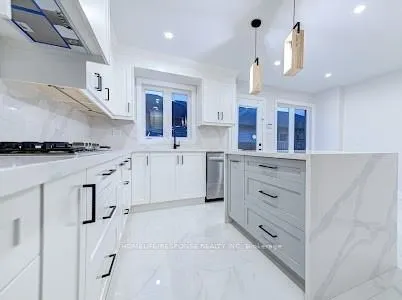 219 ROXTON Road