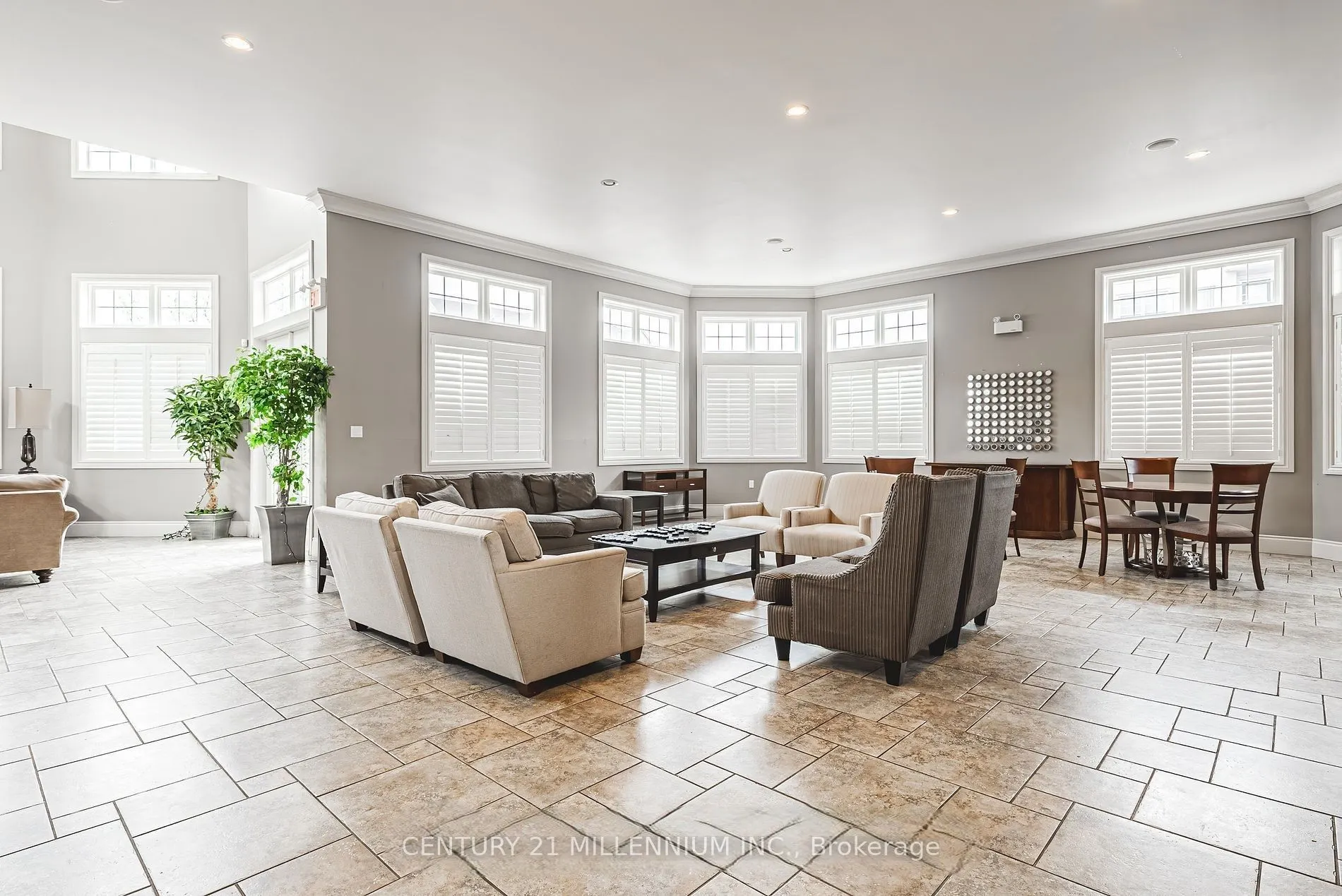 1380 Main Street E, #407