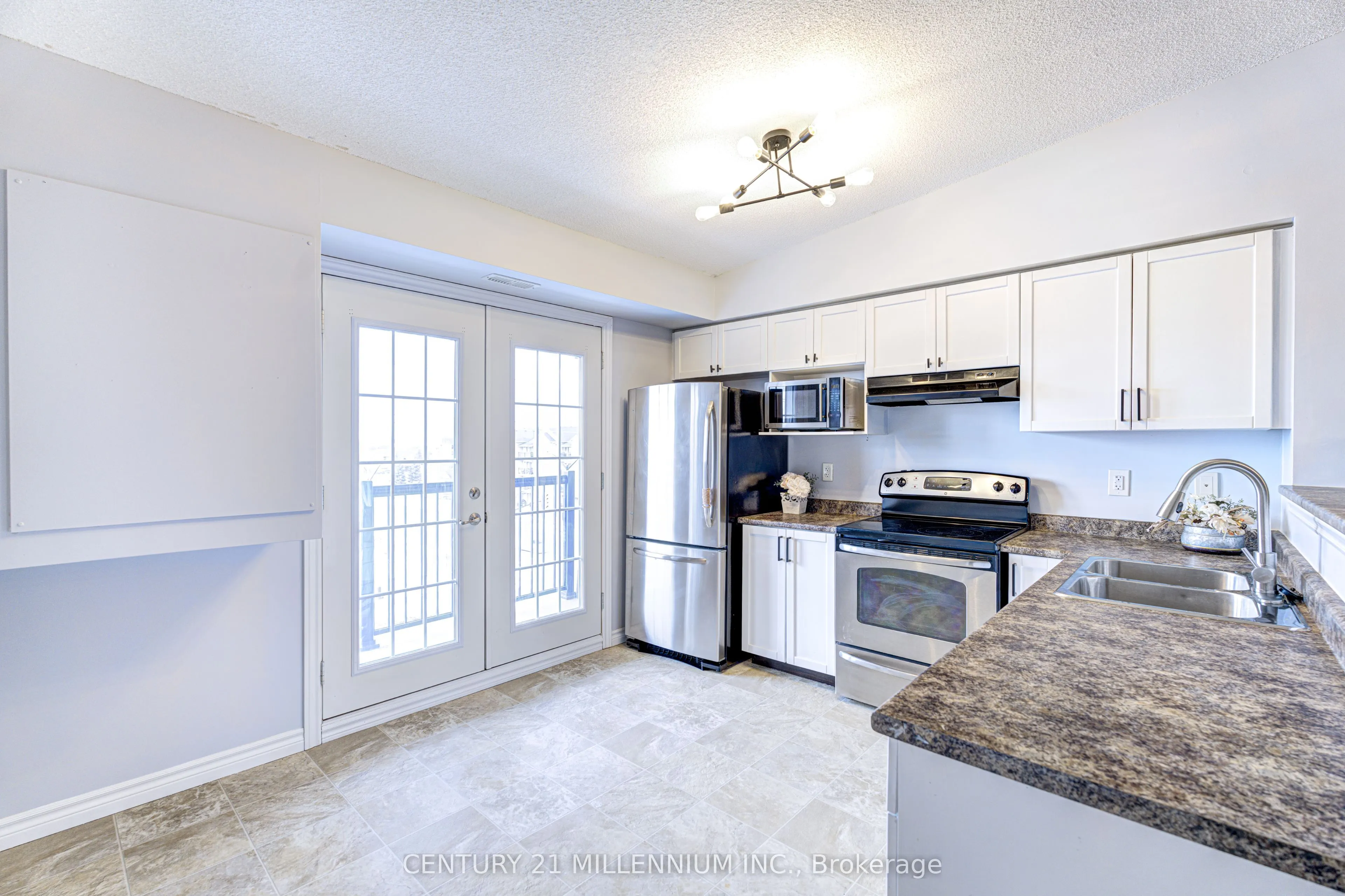 1380 Main Street E, #407