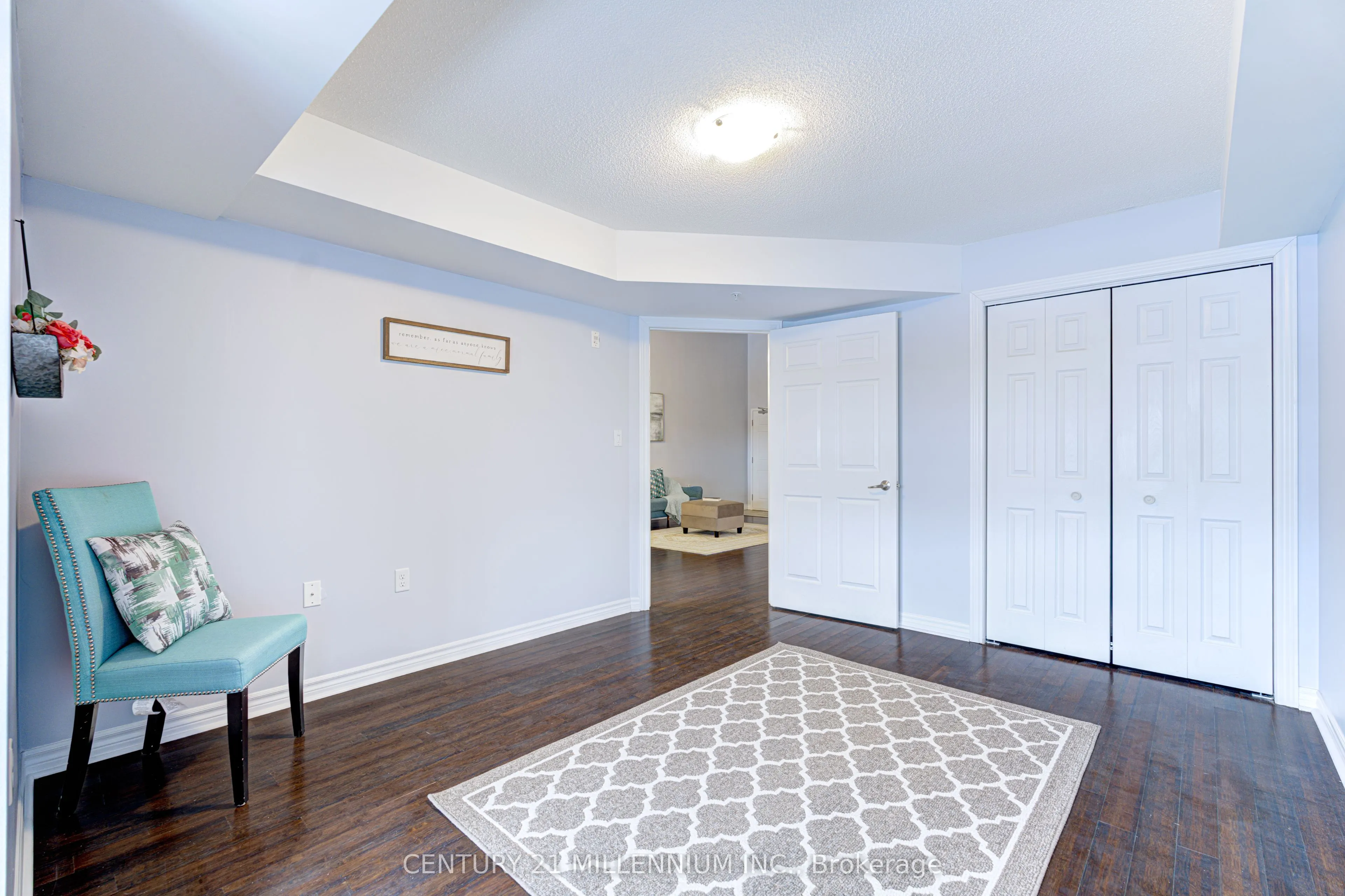 1380 Main Street E, #407